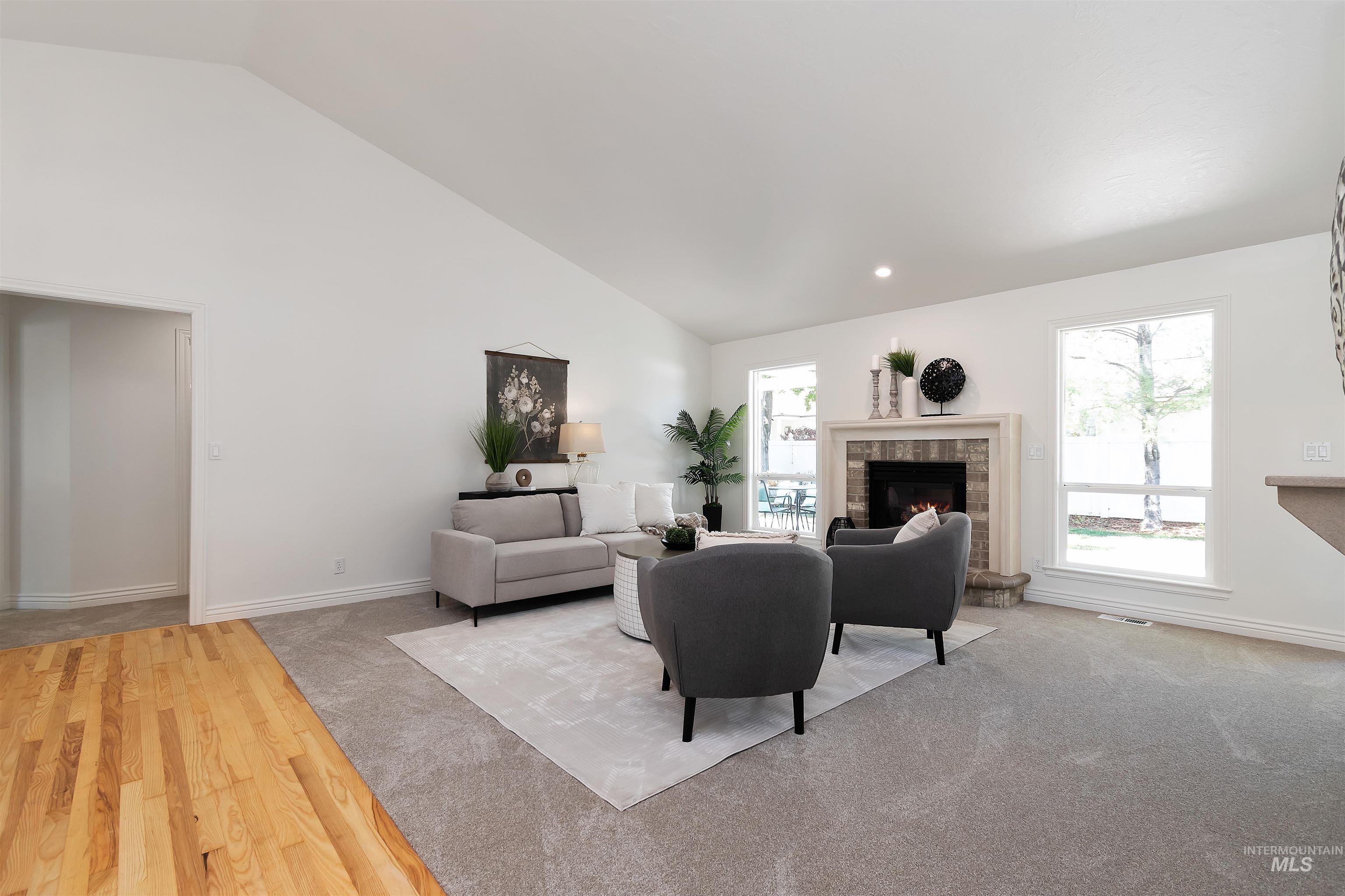 2188 E Skokie Dr