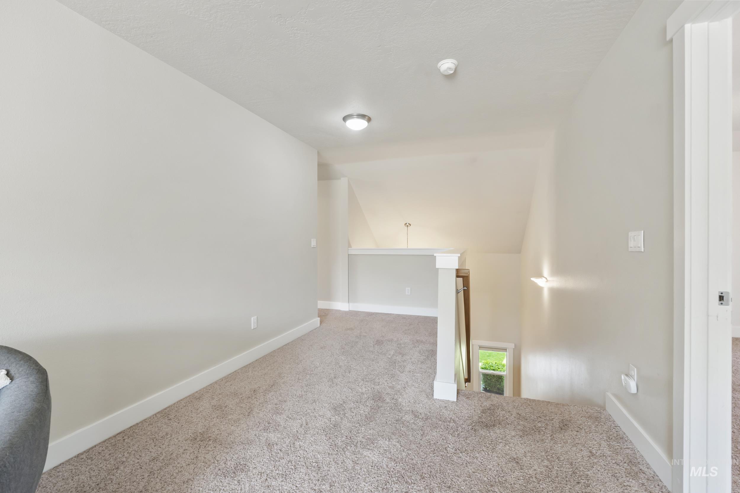 5356 N Schumann Ave