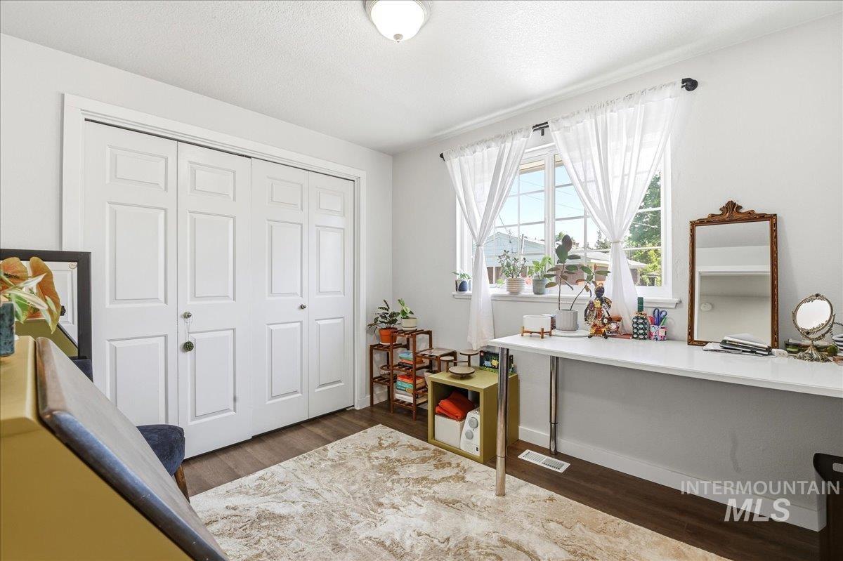 1809 W Malad Lane
