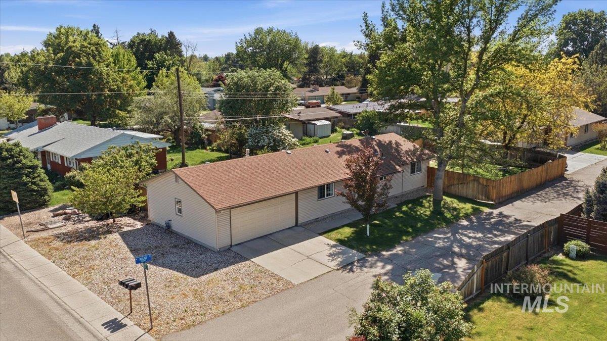 1809 W Malad Lane