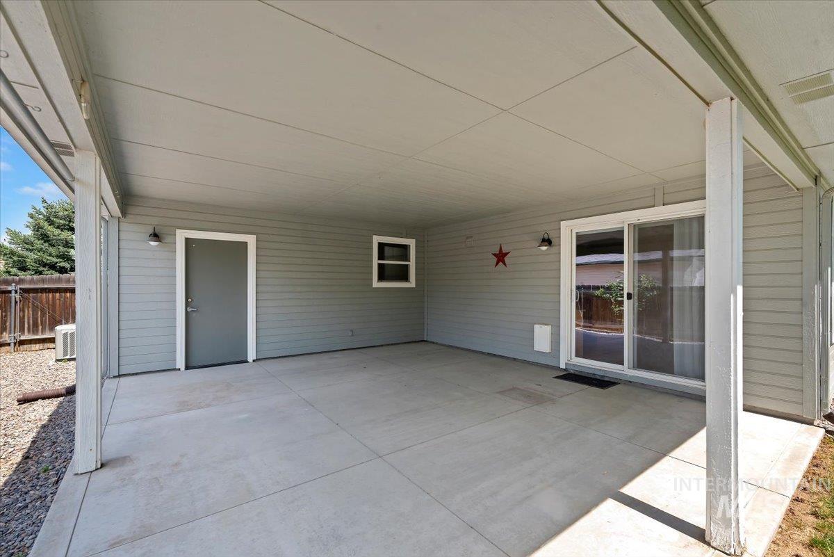 11719 W Blake Dr