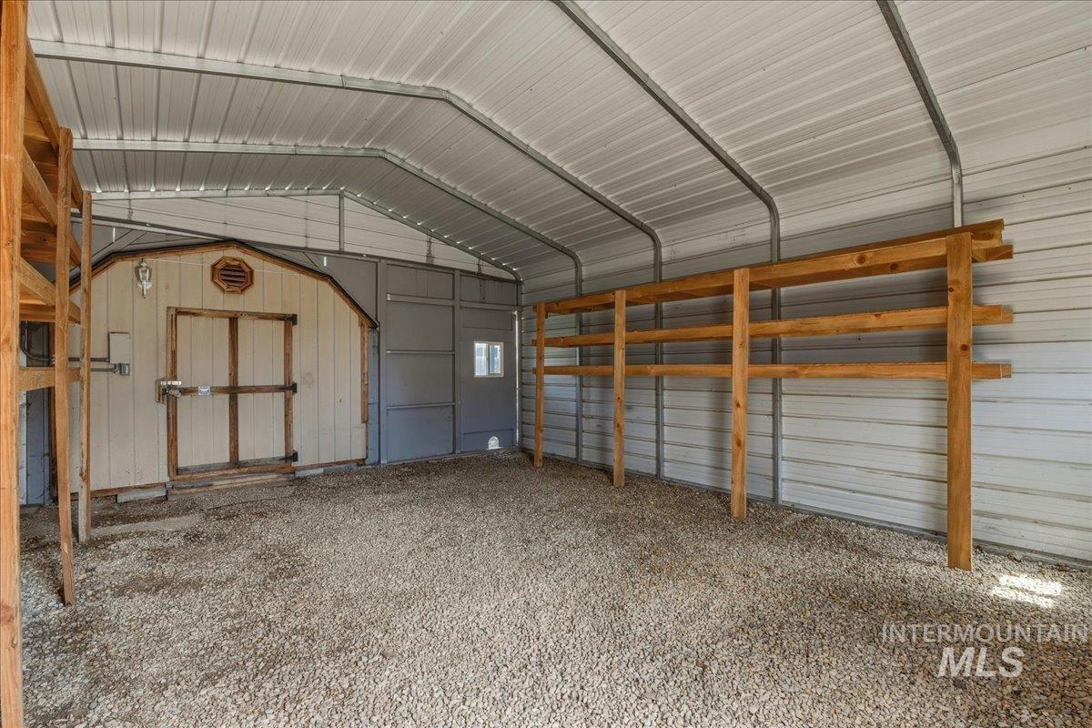 414 Meadowbrook Place