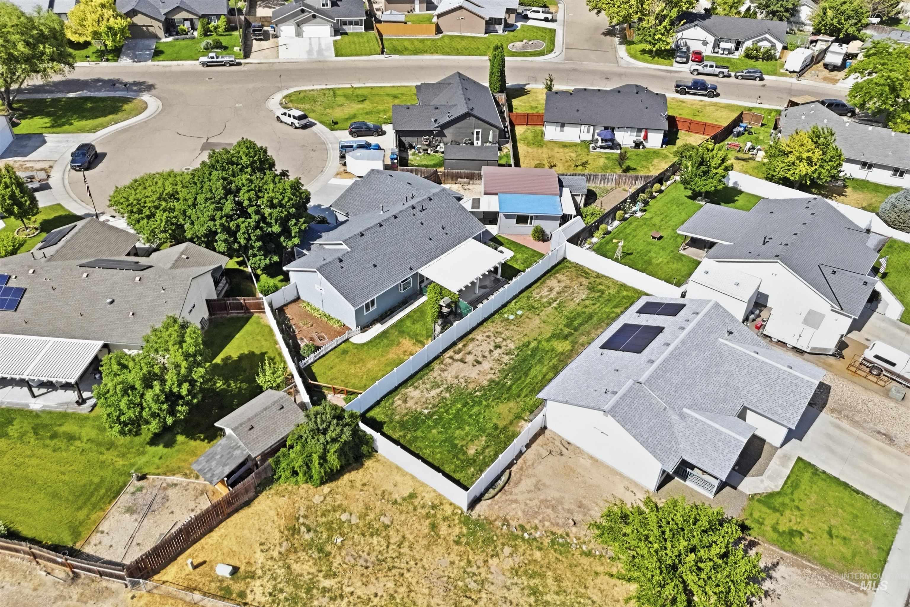 414 Meadowbrook Place