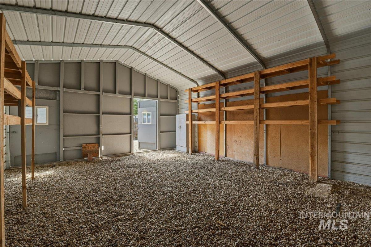 414 Meadowbrook Place