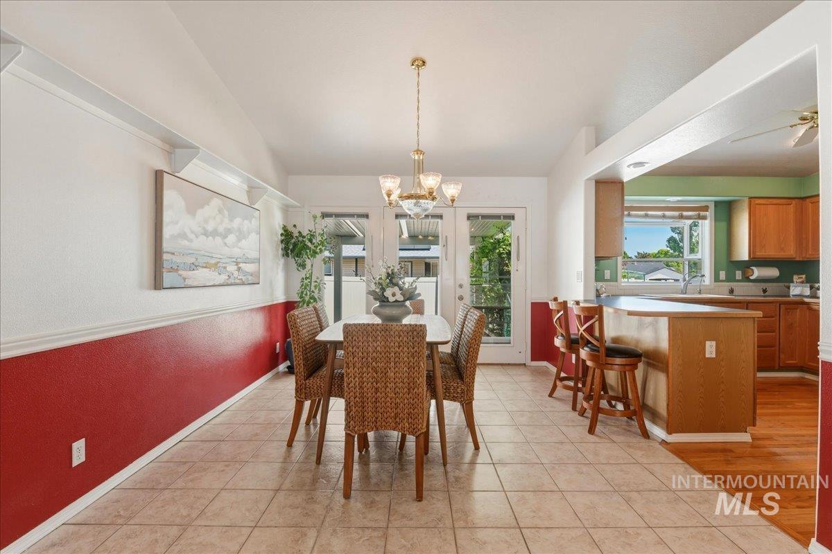 414 Meadowbrook Place