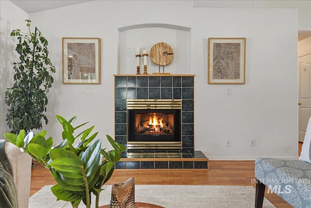 414 Meadowbrook Place