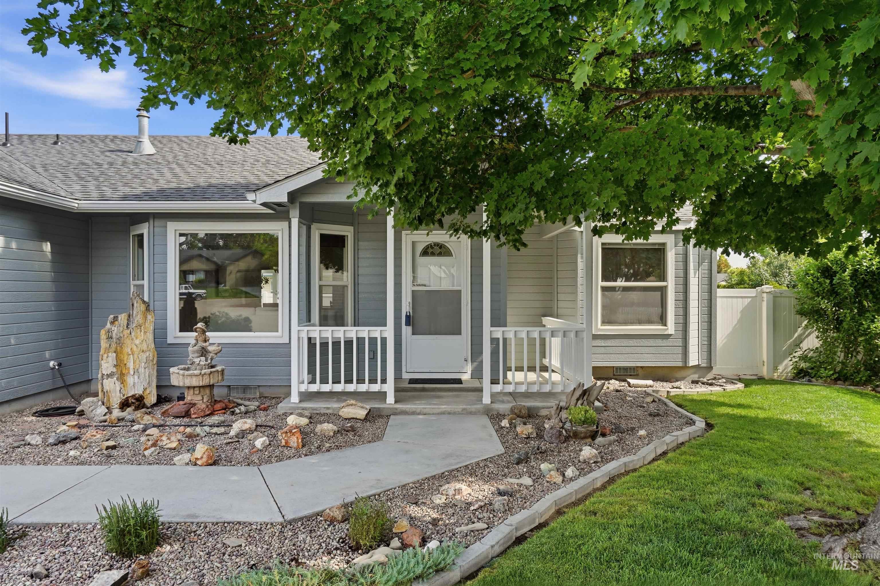 414 Meadowbrook Place