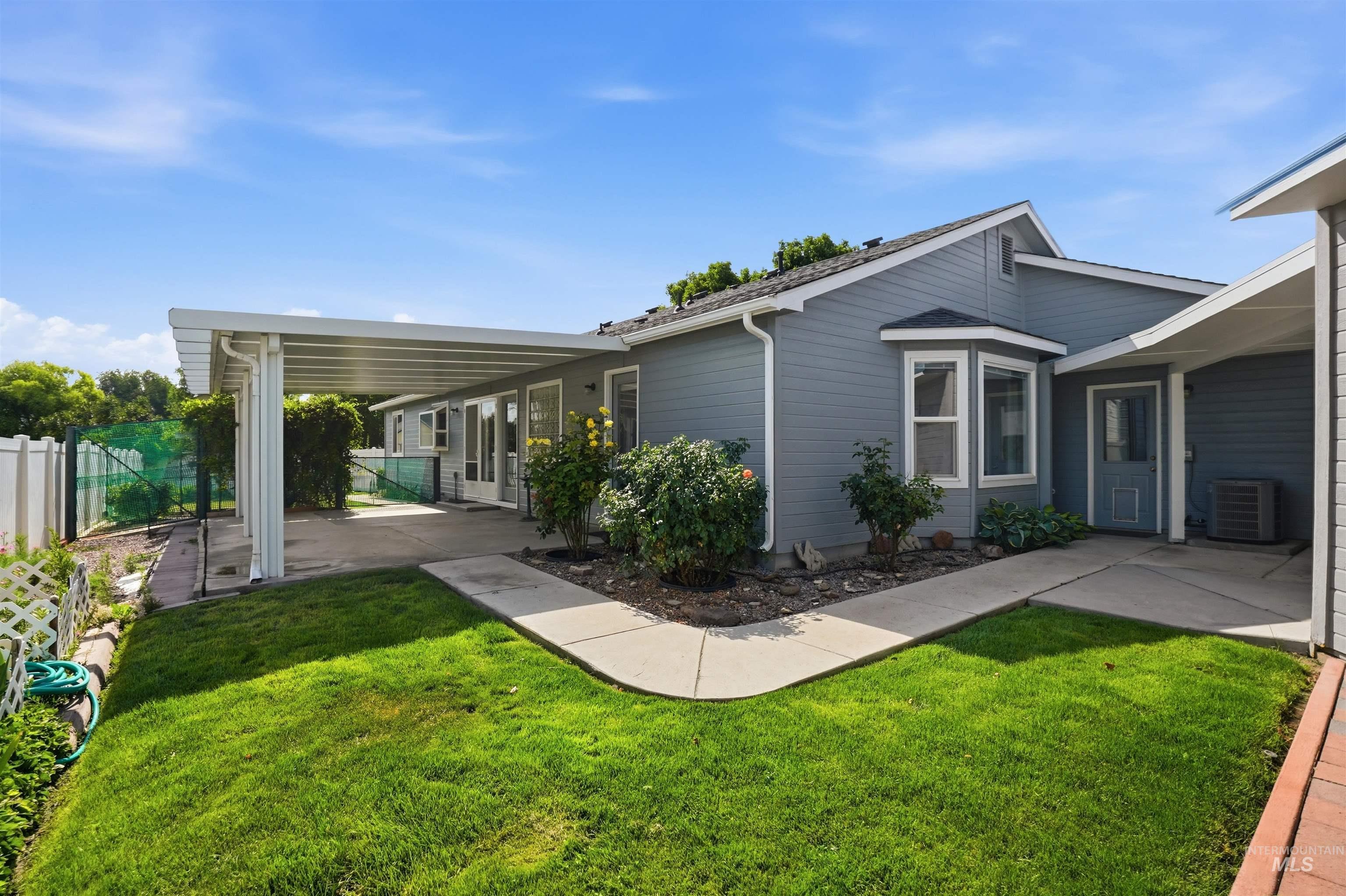 414 Meadowbrook Place