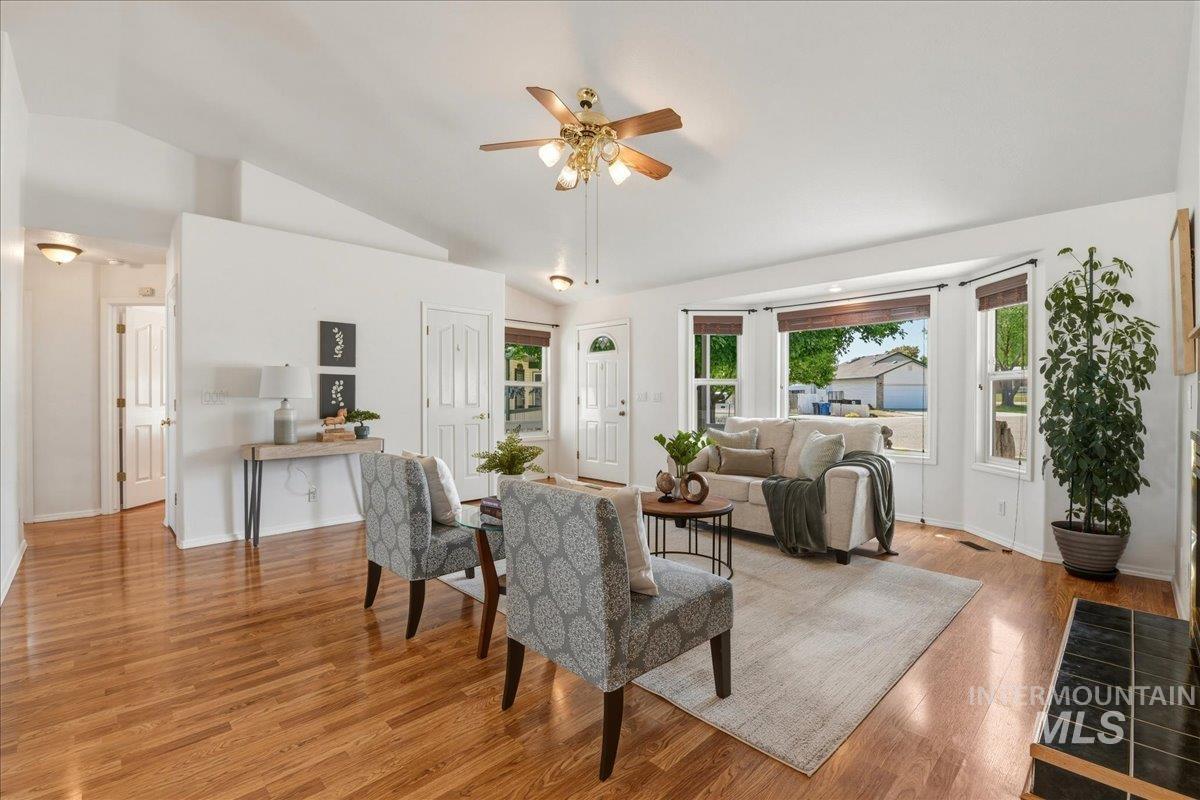 414 Meadowbrook Place