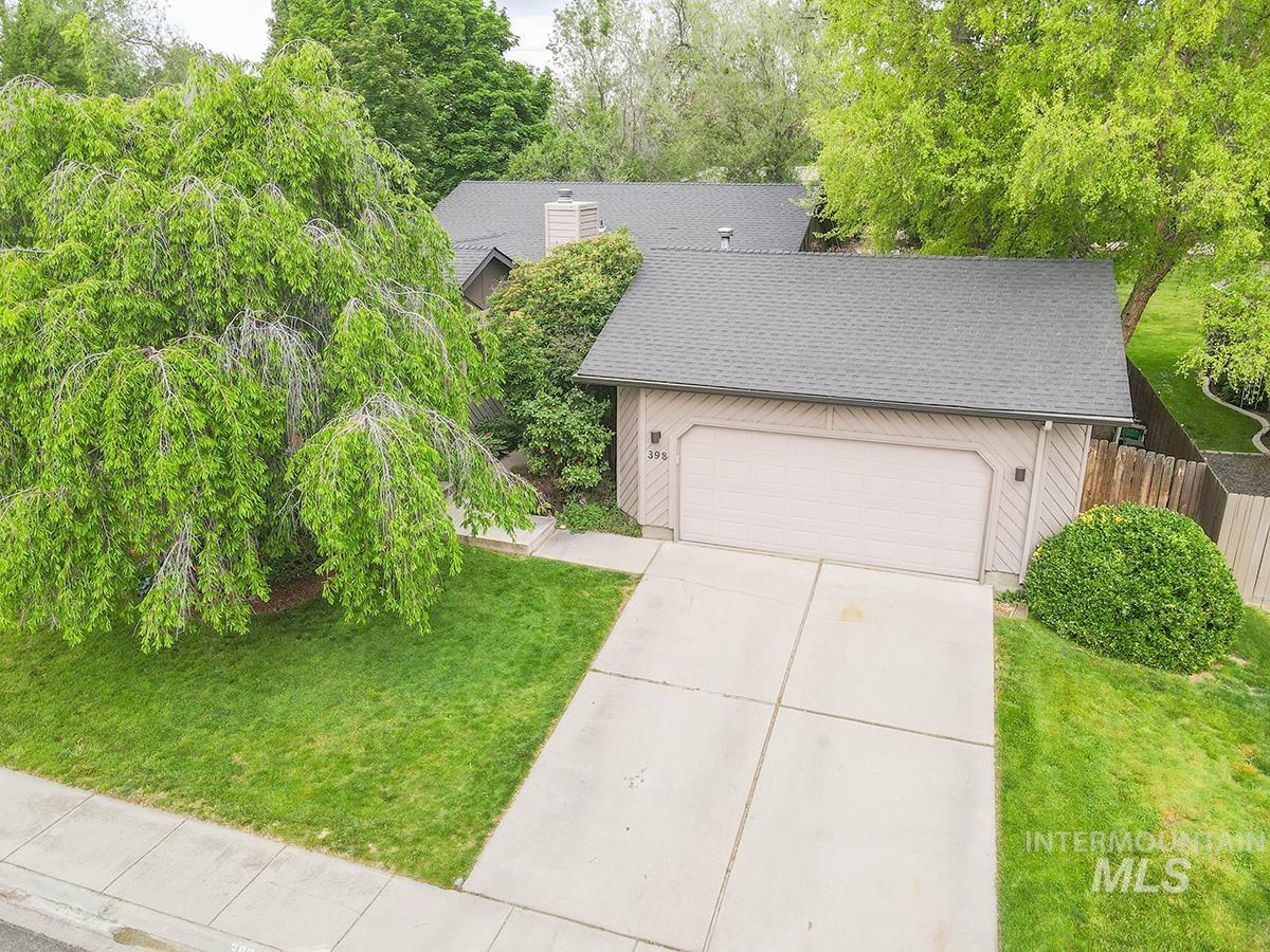 398 Mango Dr