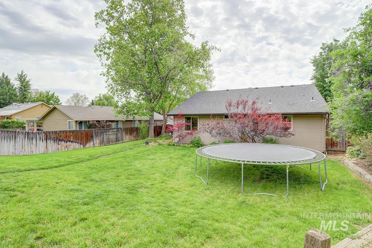 398 Mango Dr