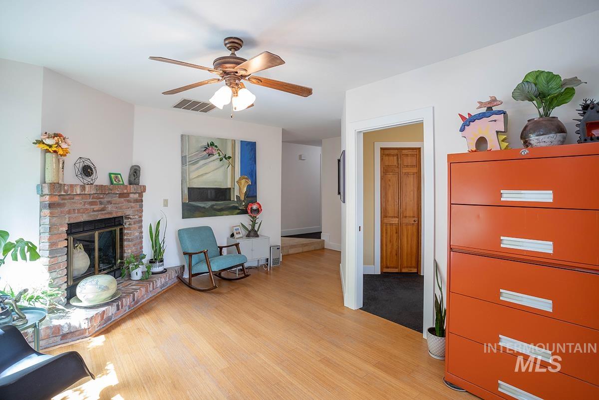 398 Mango Dr