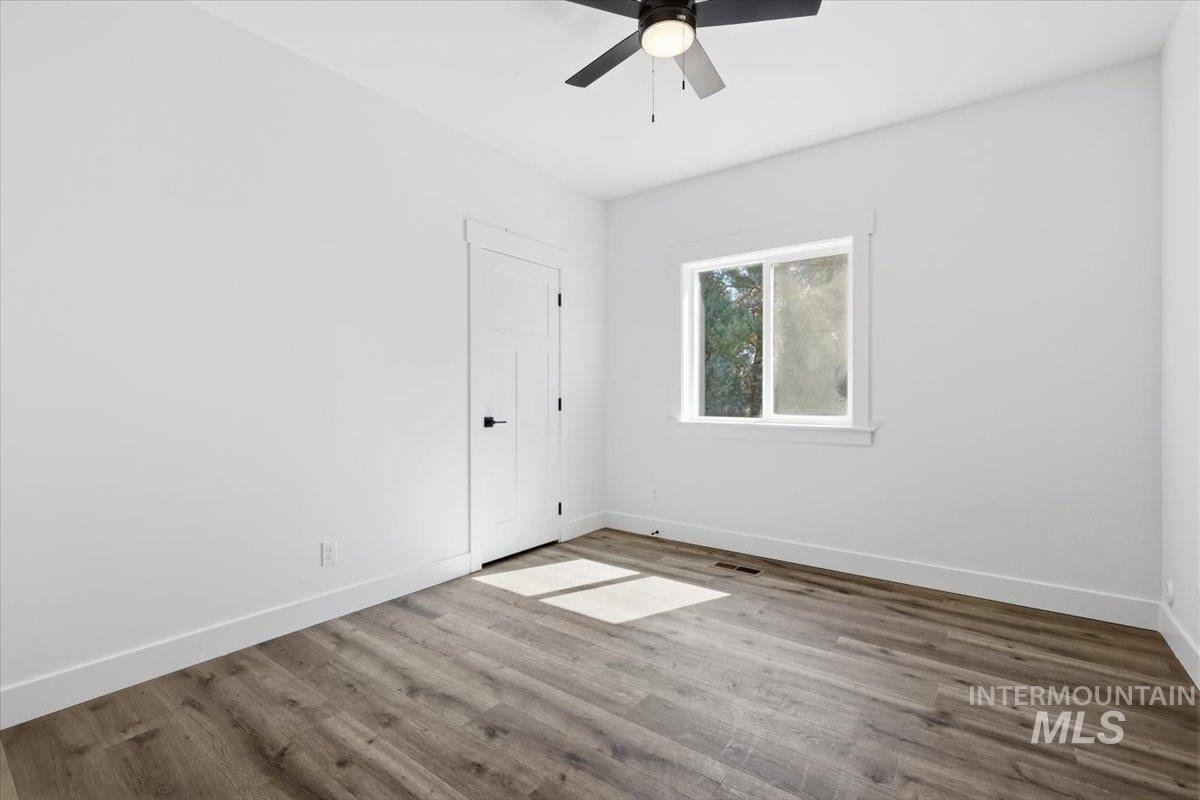 925 NE Beaman Rd.