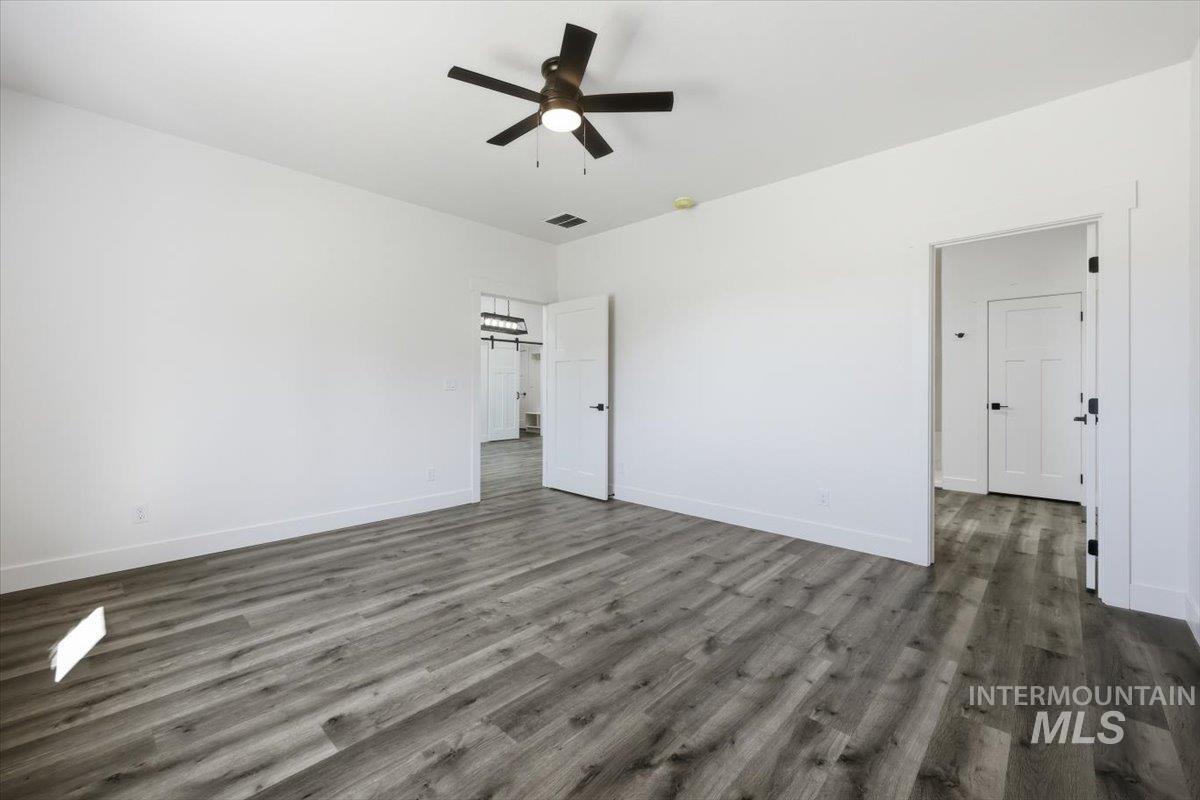 925 NE Beaman Rd.