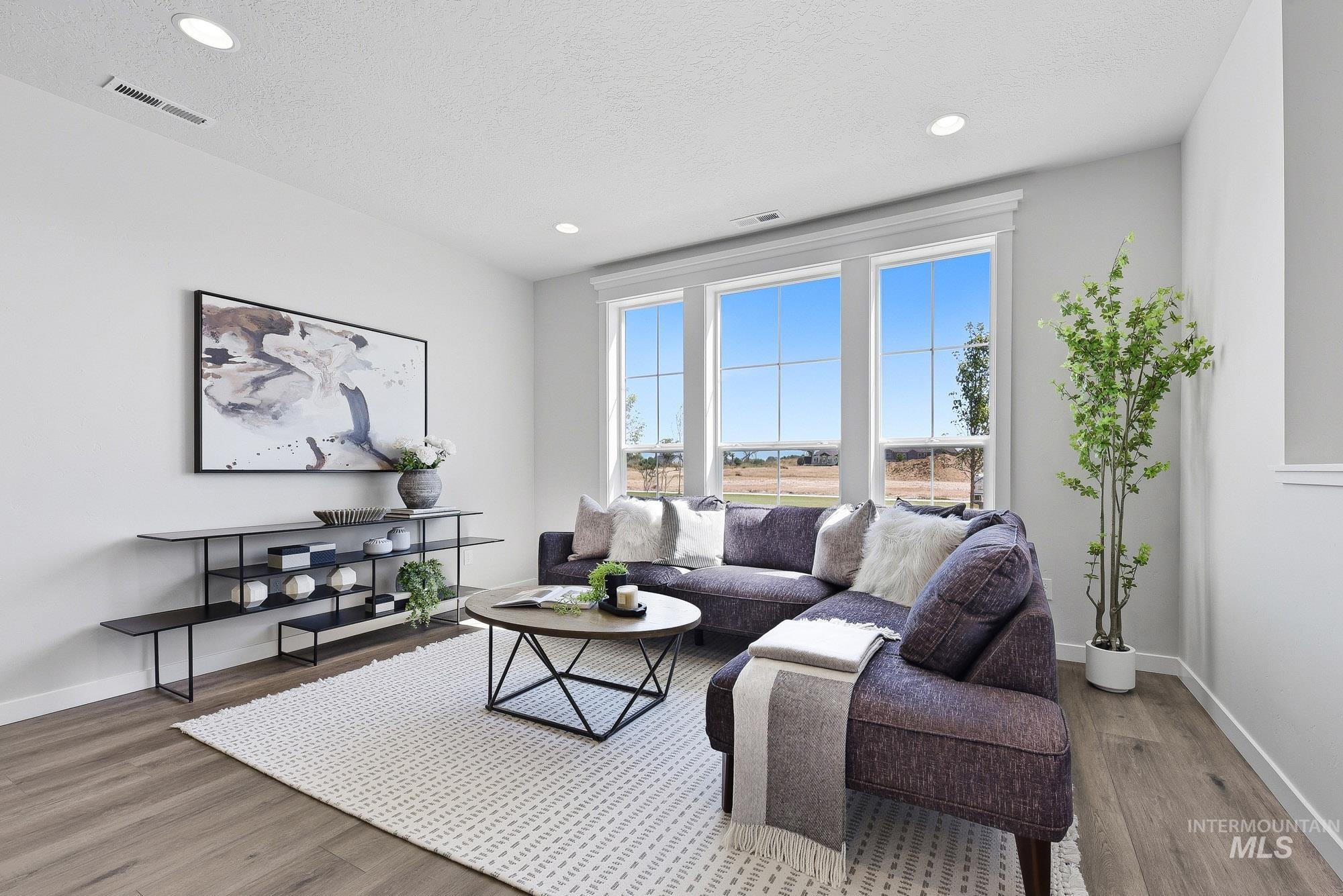 401 N Zimmerman Way