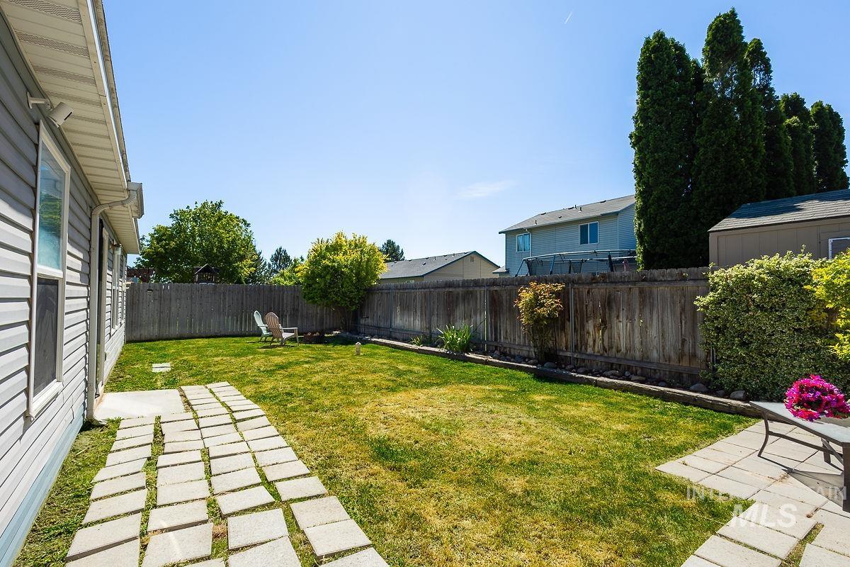 3200 Arcadian Dr