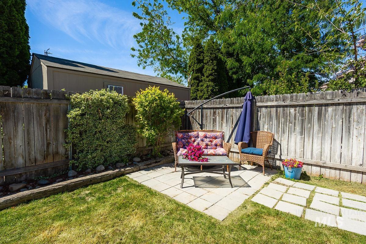 3200 Arcadian Dr