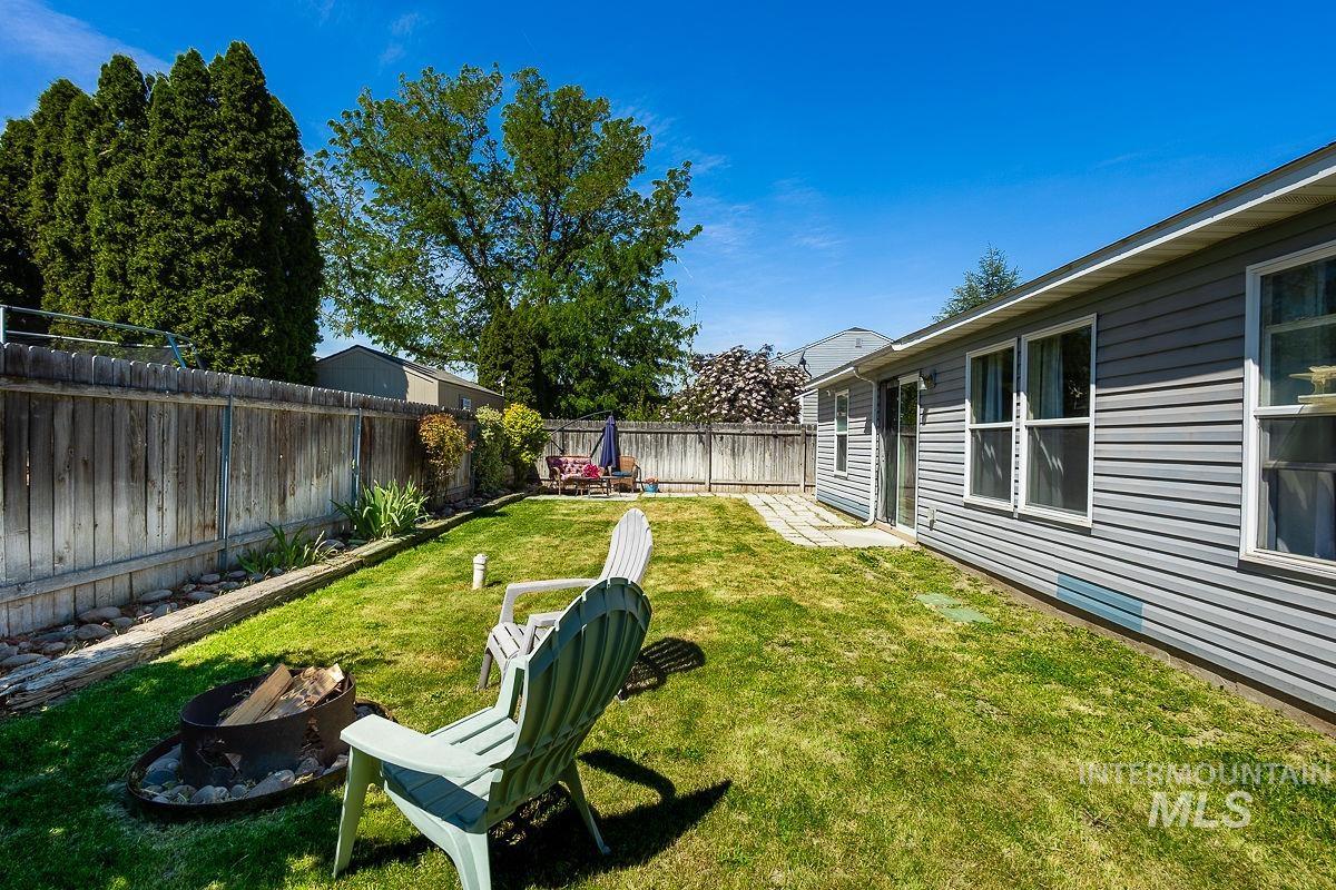 3200 Arcadian Dr
