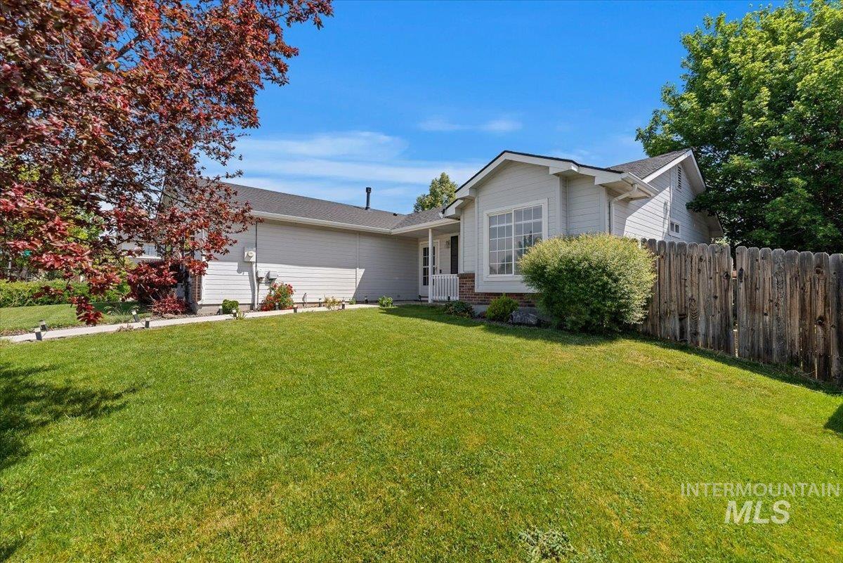 6224 S Star Struck Ave