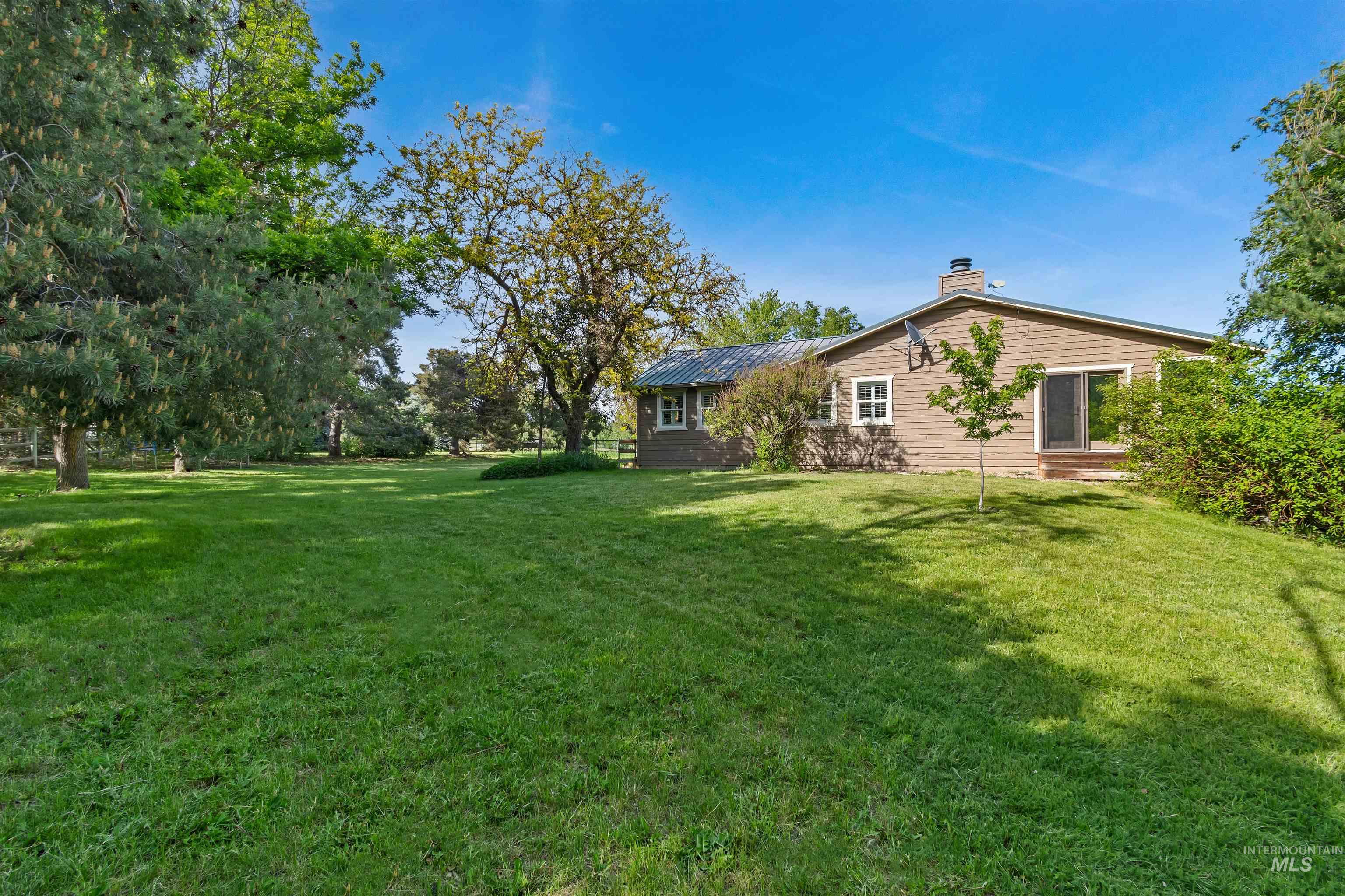 1156 W Stillwell Dr