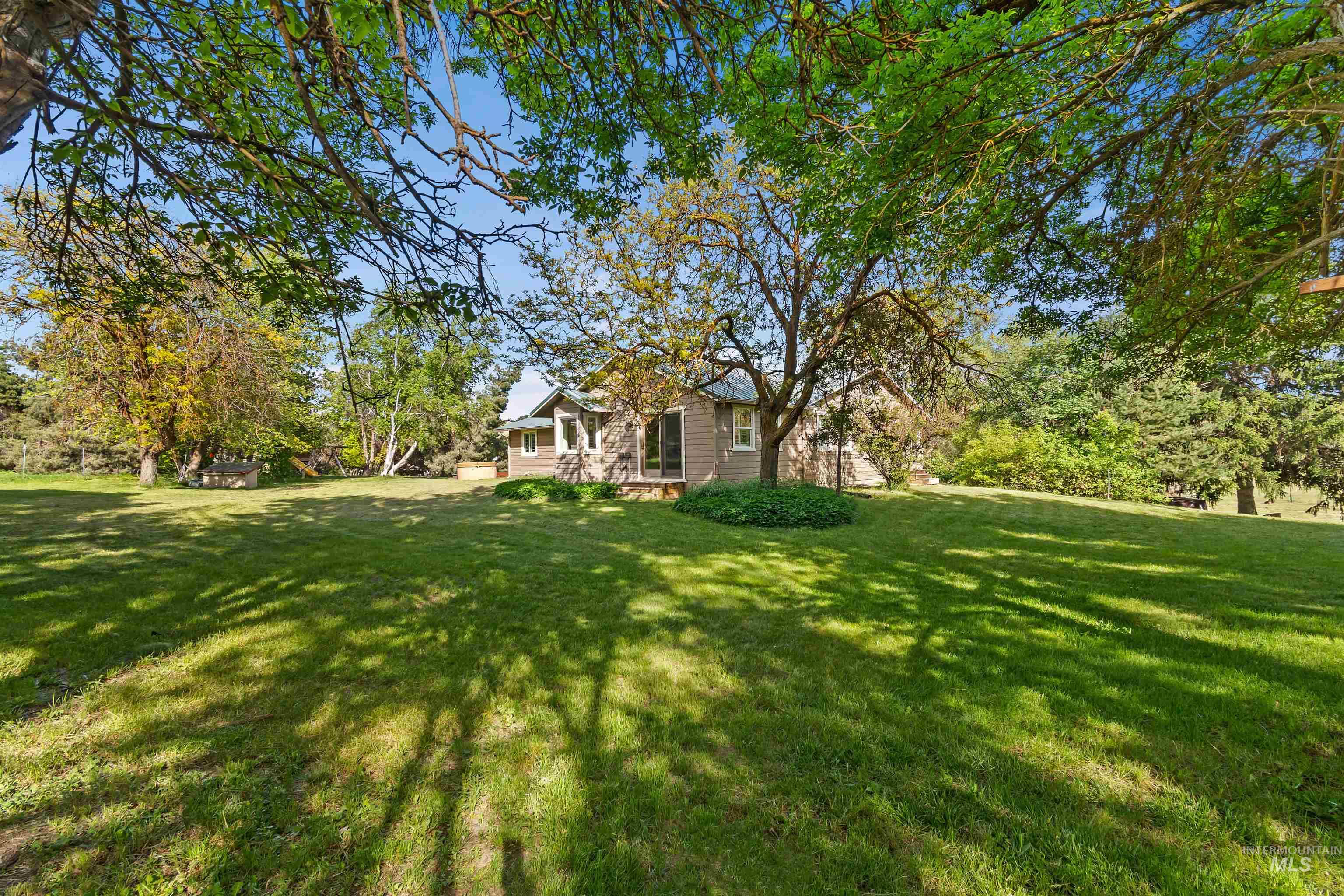 1156 W Stillwell Dr