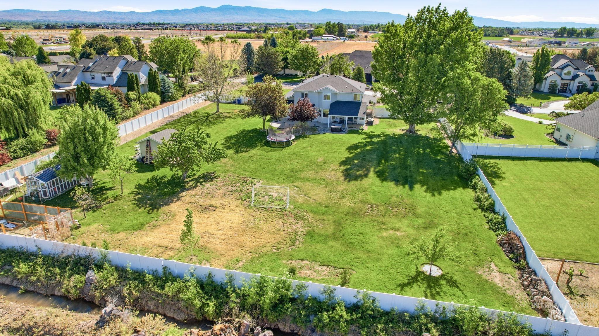6185 N Serenity Lane