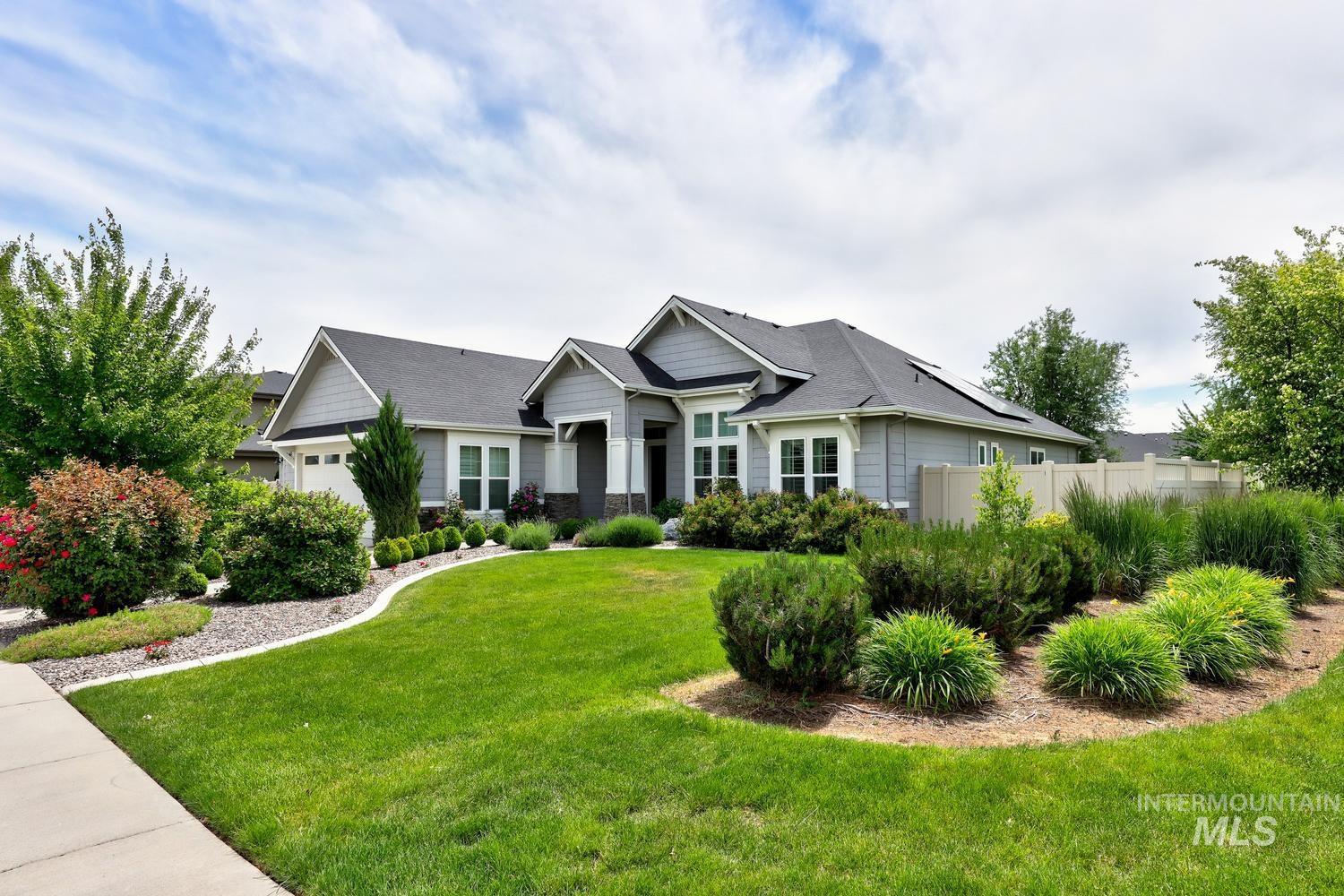 6239 W Frisby