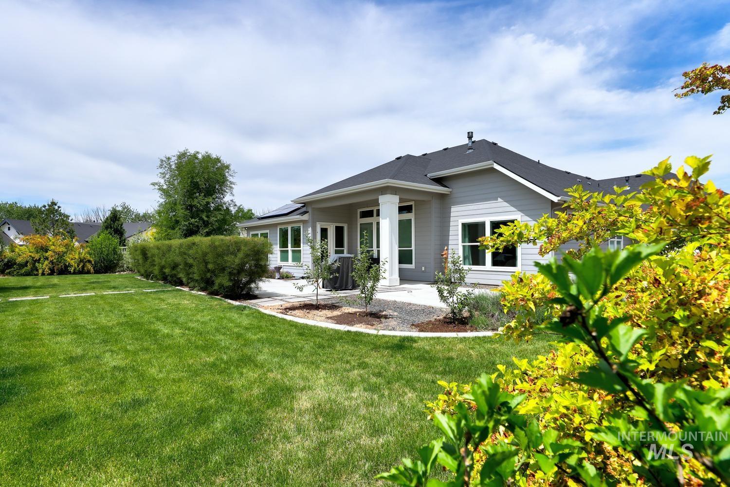6239 W Frisby