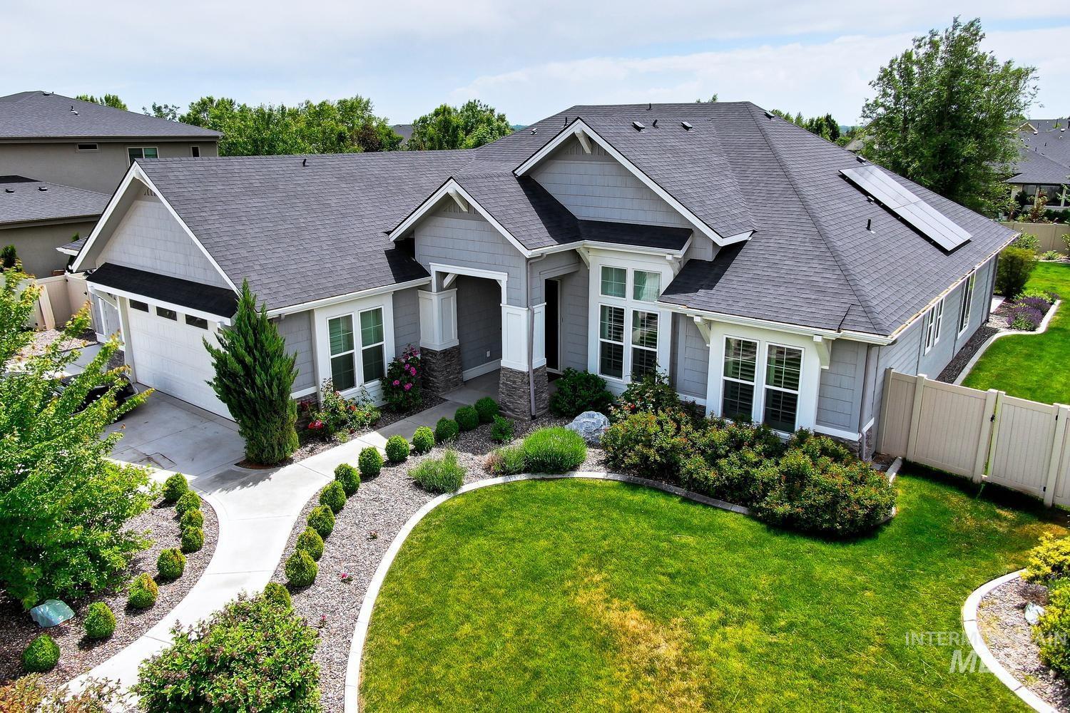 6239 W Frisby