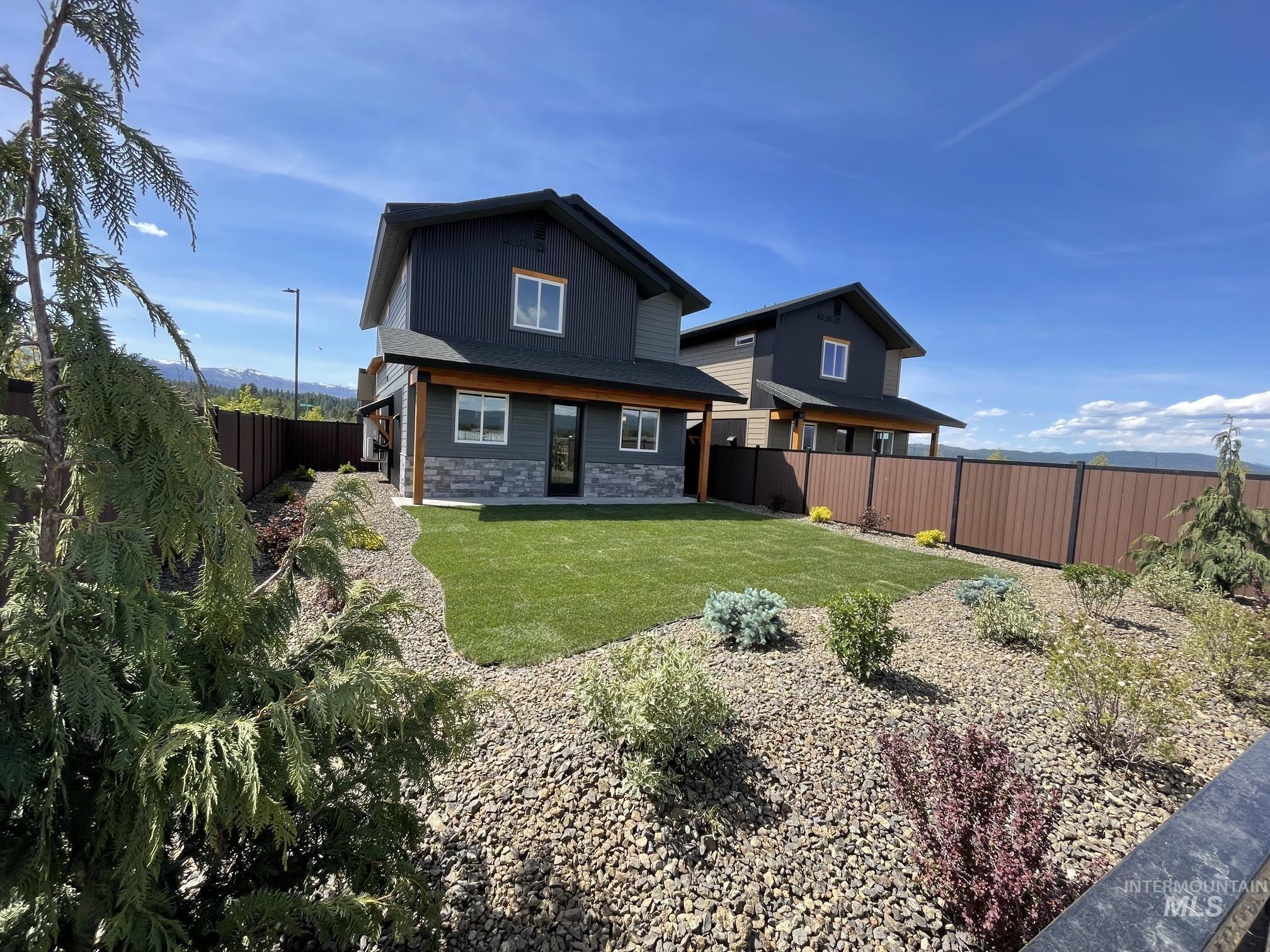 10 North Creek