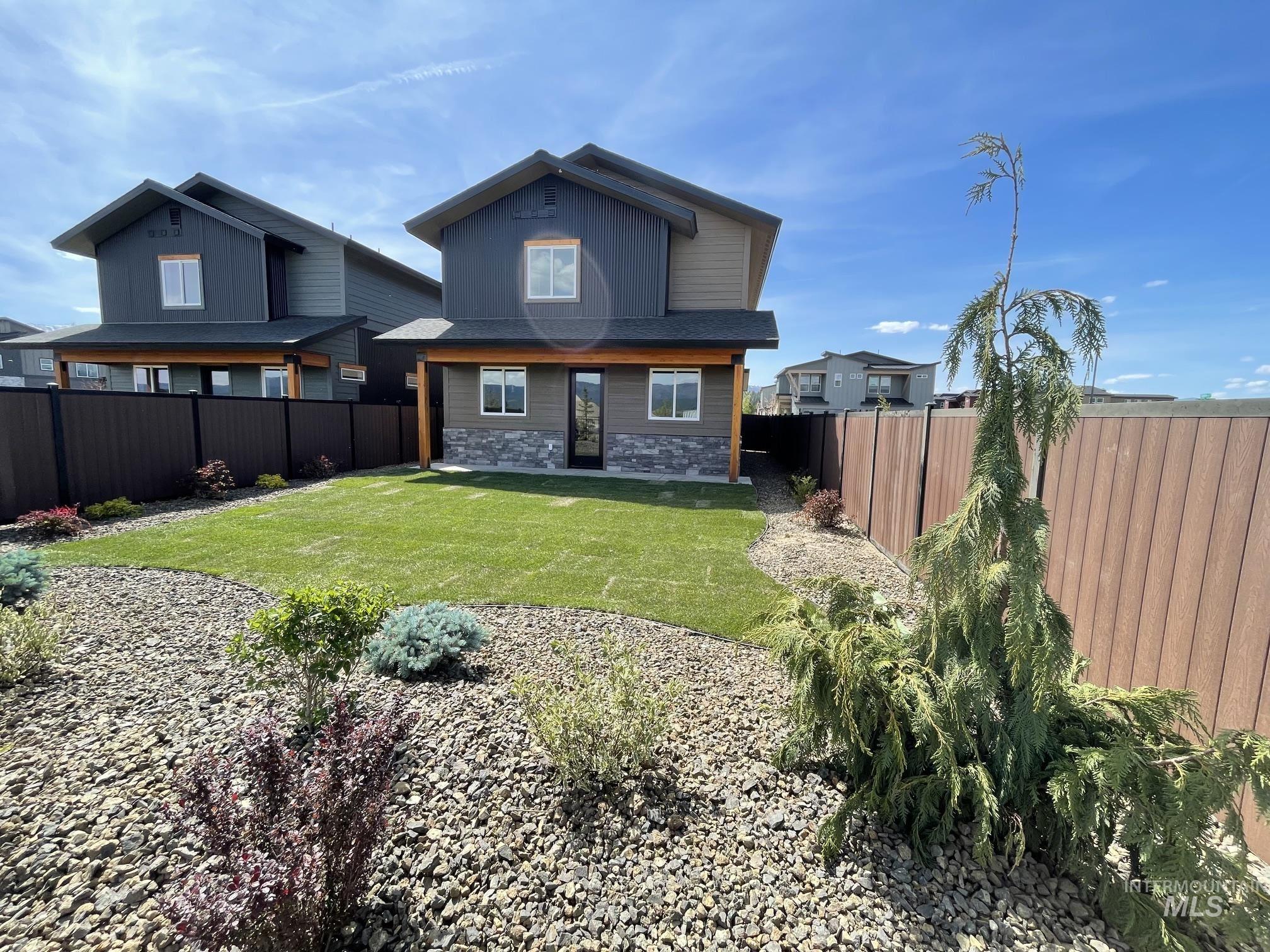 12 North Creek