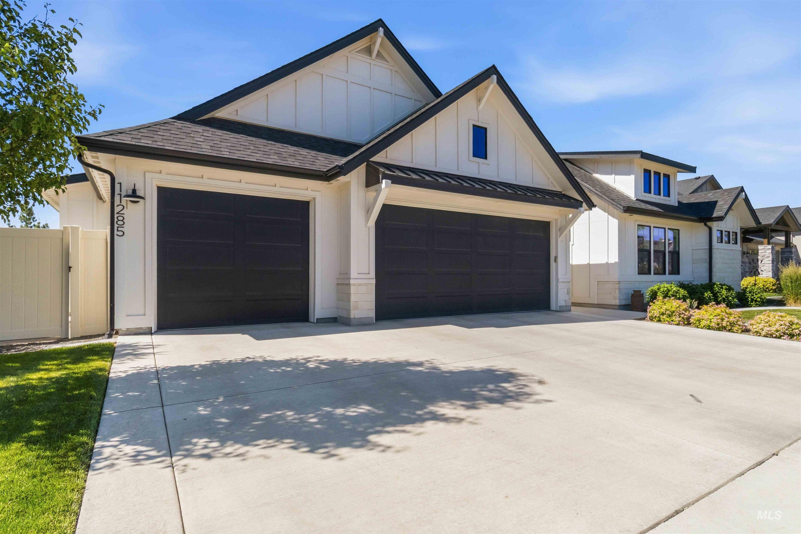 11285 W Threadgrass St