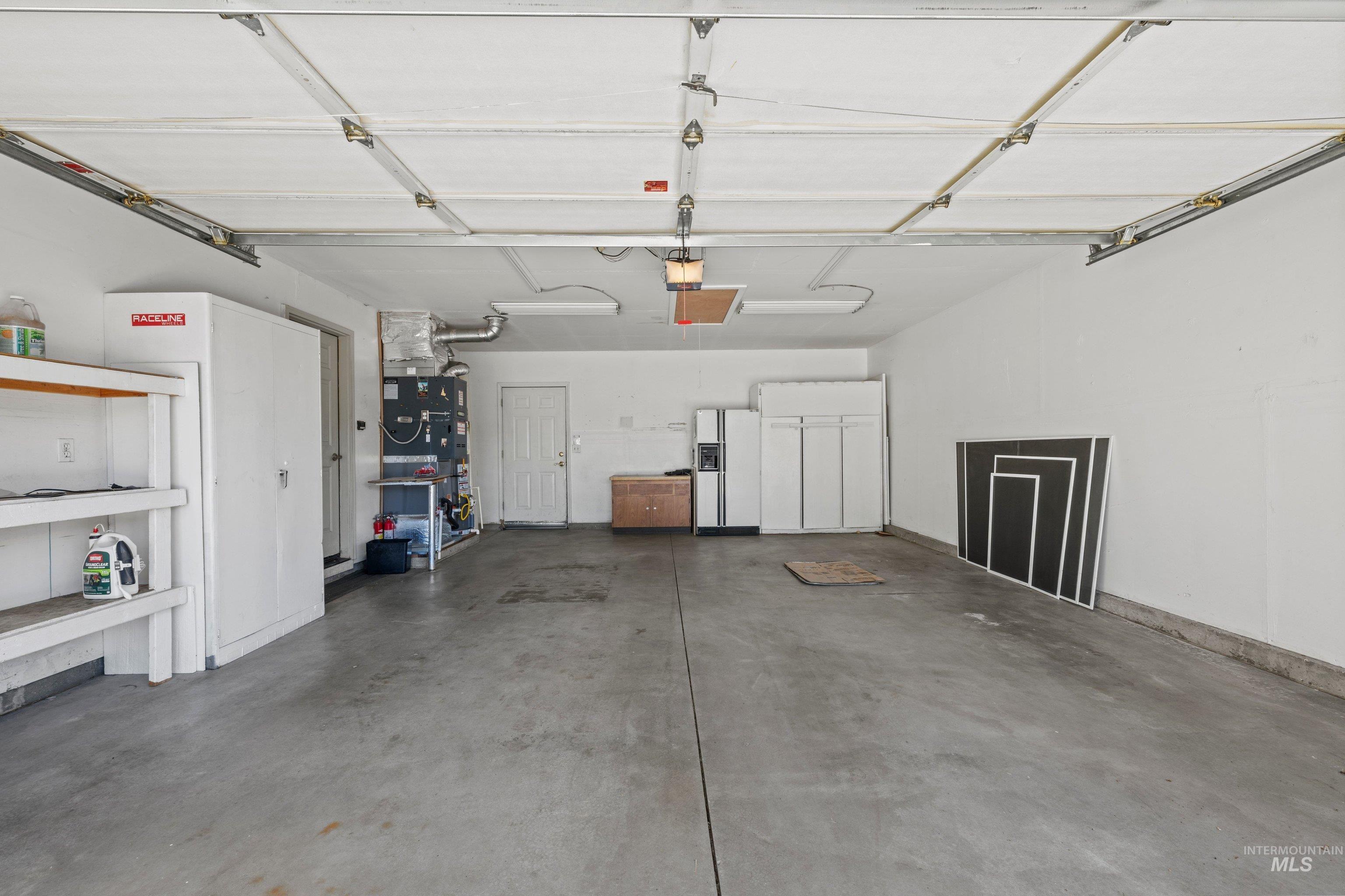 156 E Eastbrook Ct