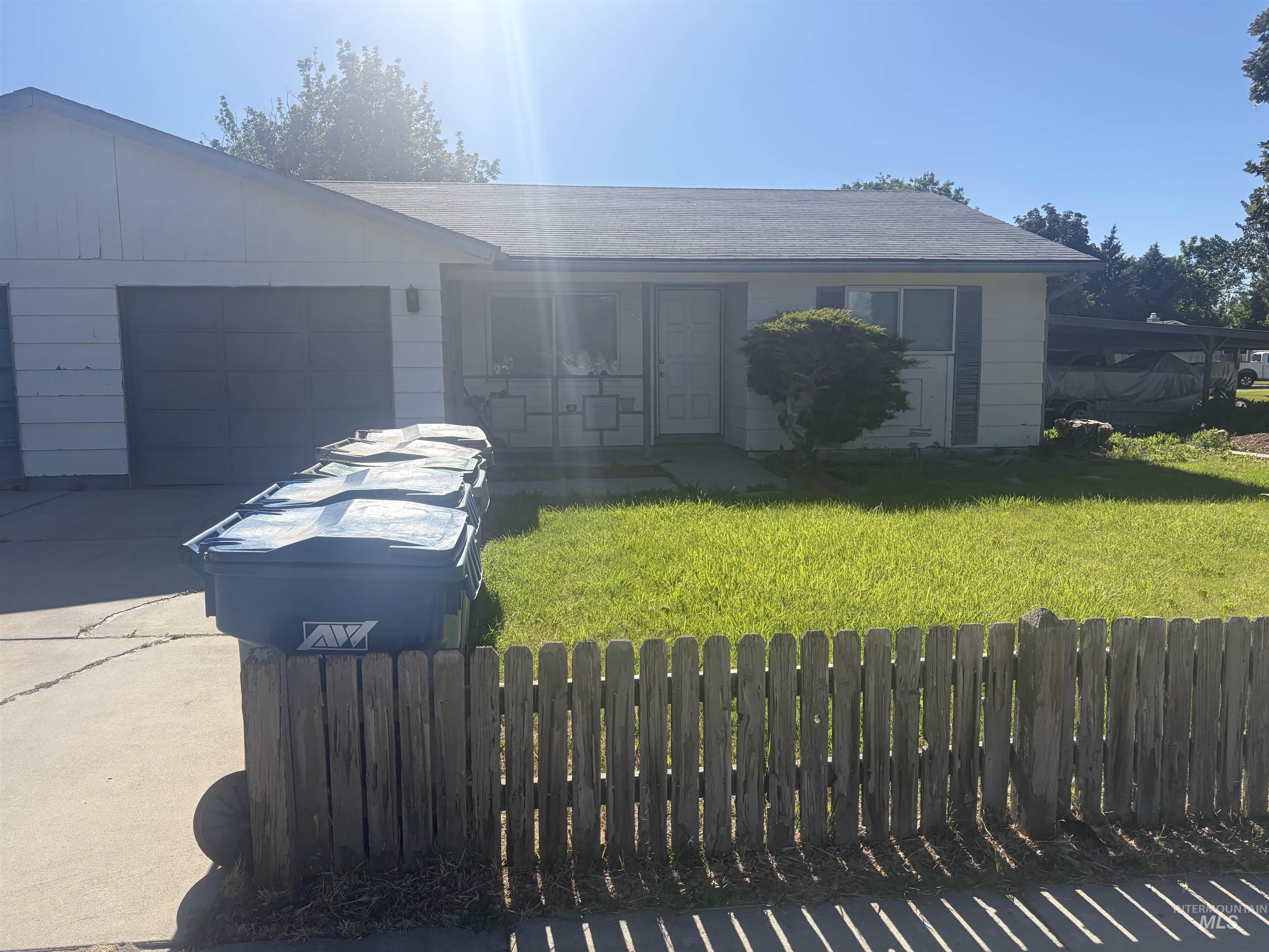 2321 & 2323 N Hampton Rd