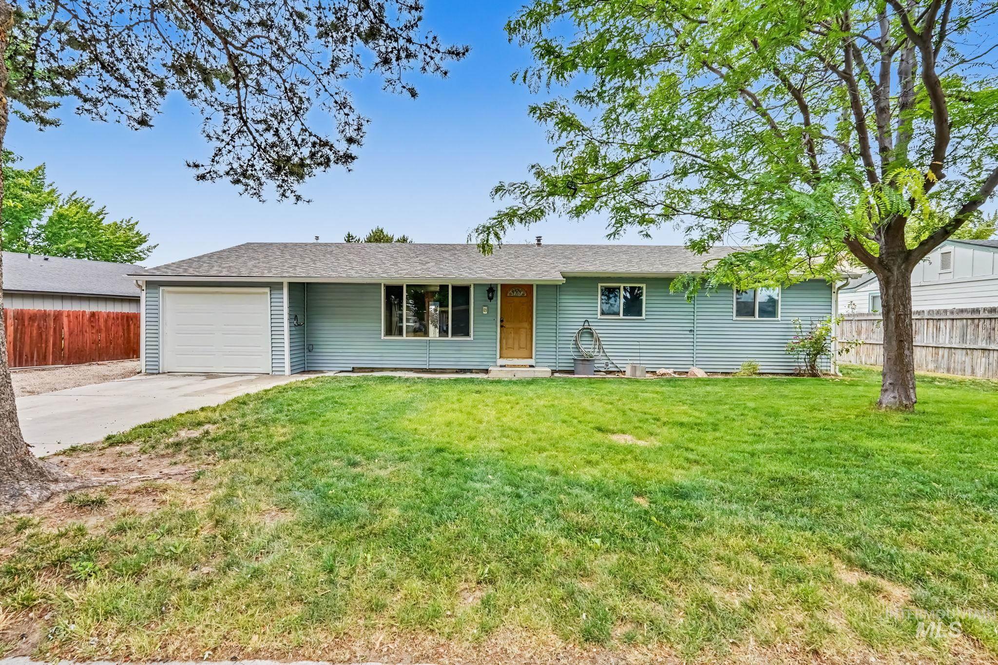 8 S Canyon Dr