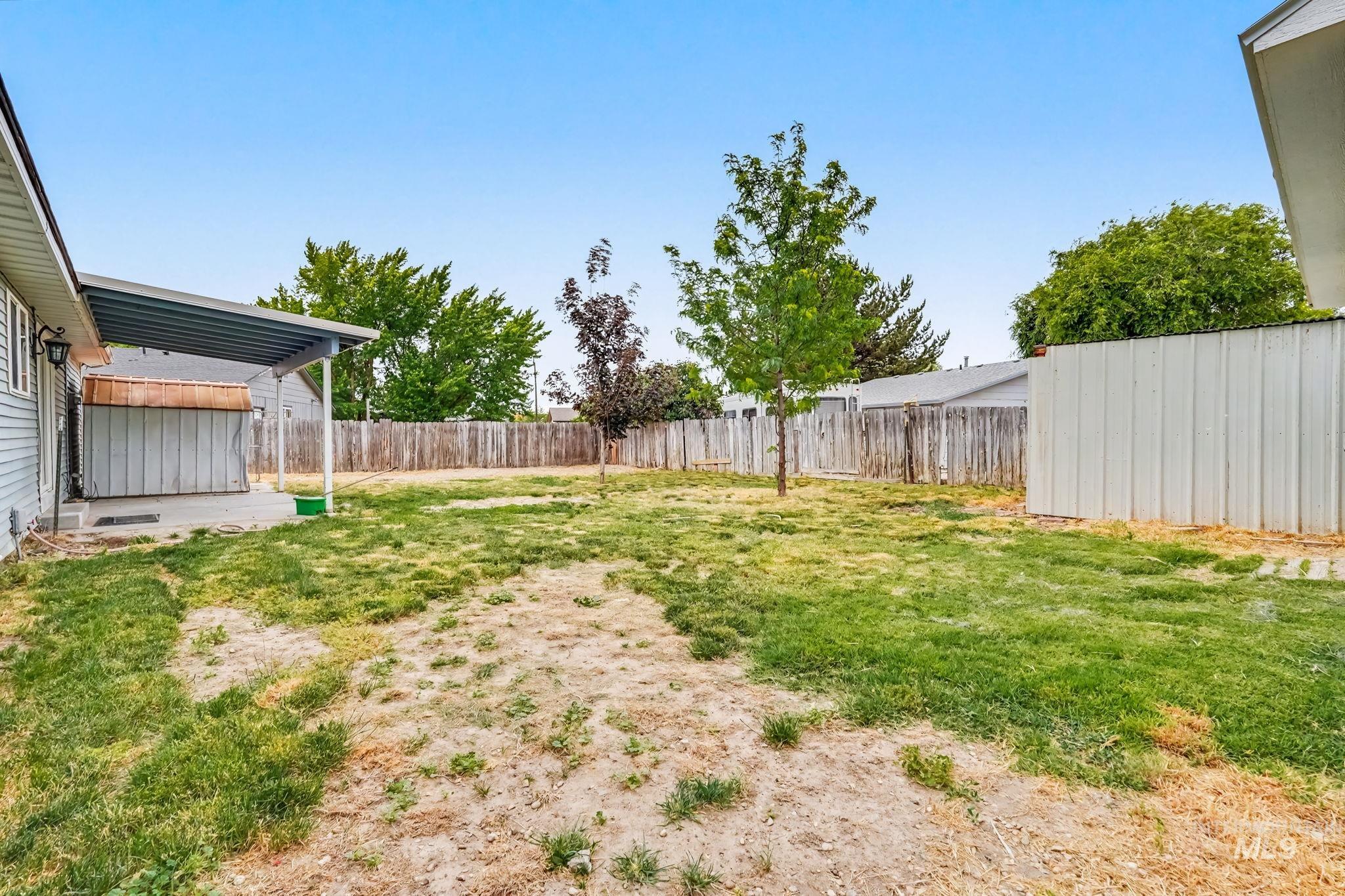 8 S Canyon Dr
