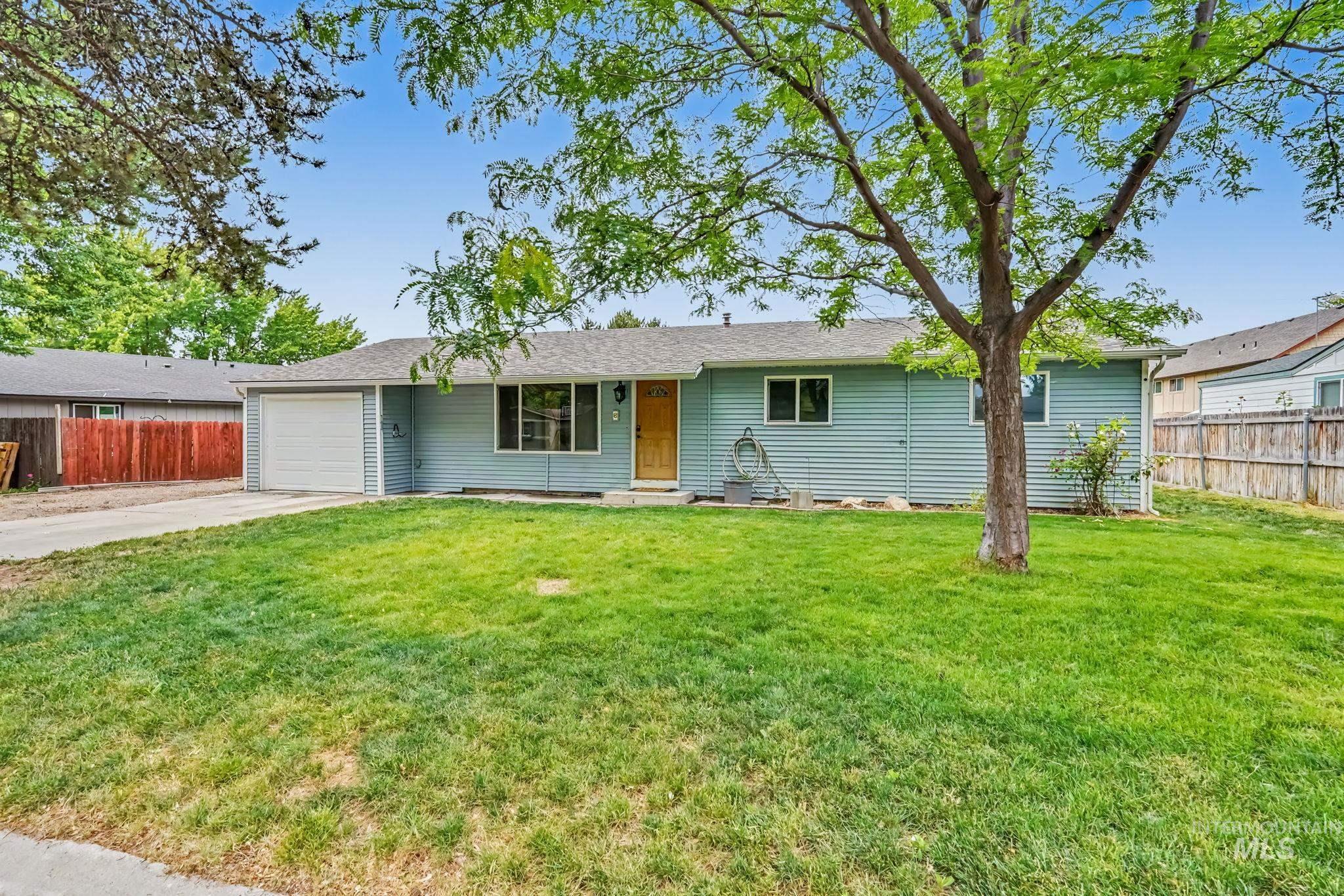 8 S Canyon Dr