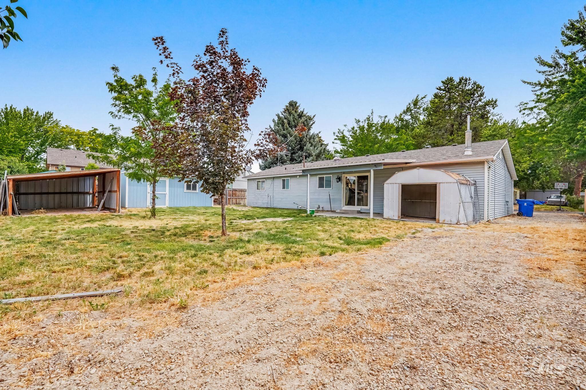 8 S Canyon Dr