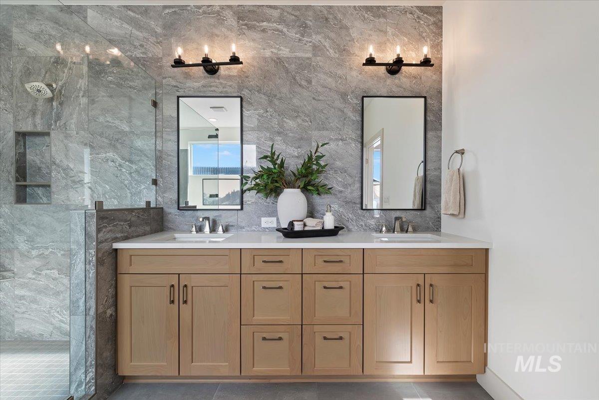6920 N Spencer Way Unit: Bridger