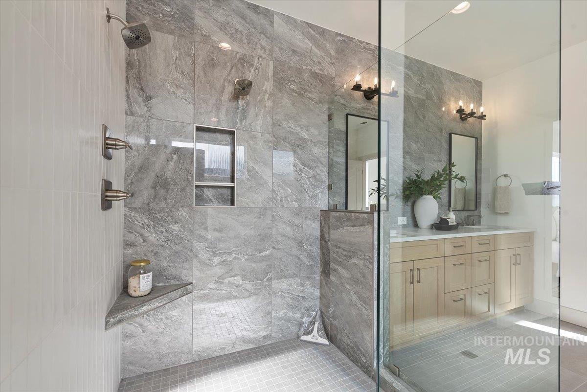 6920 N Spencer Way Unit: Bridger
