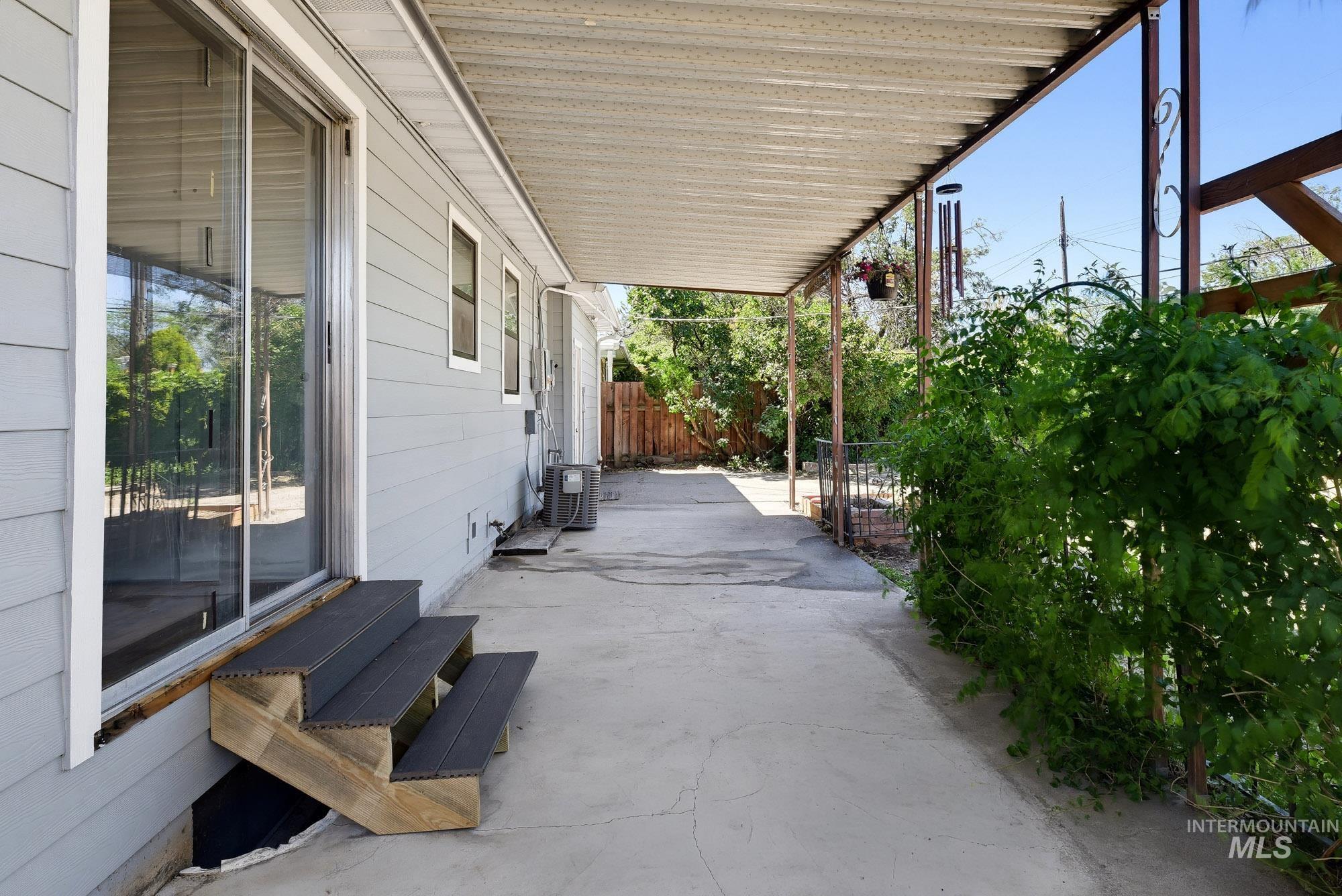 845 N 7th East