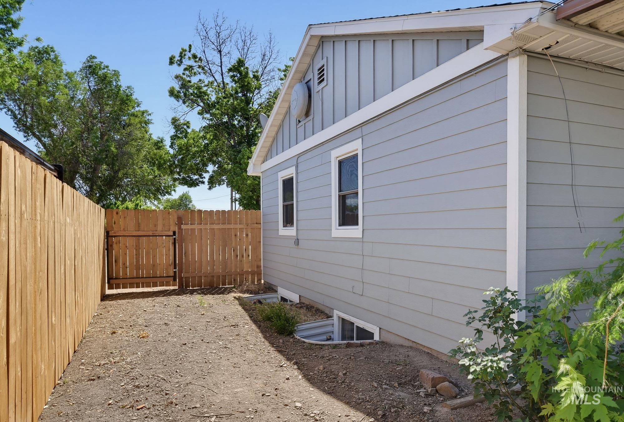 845 N 7th East