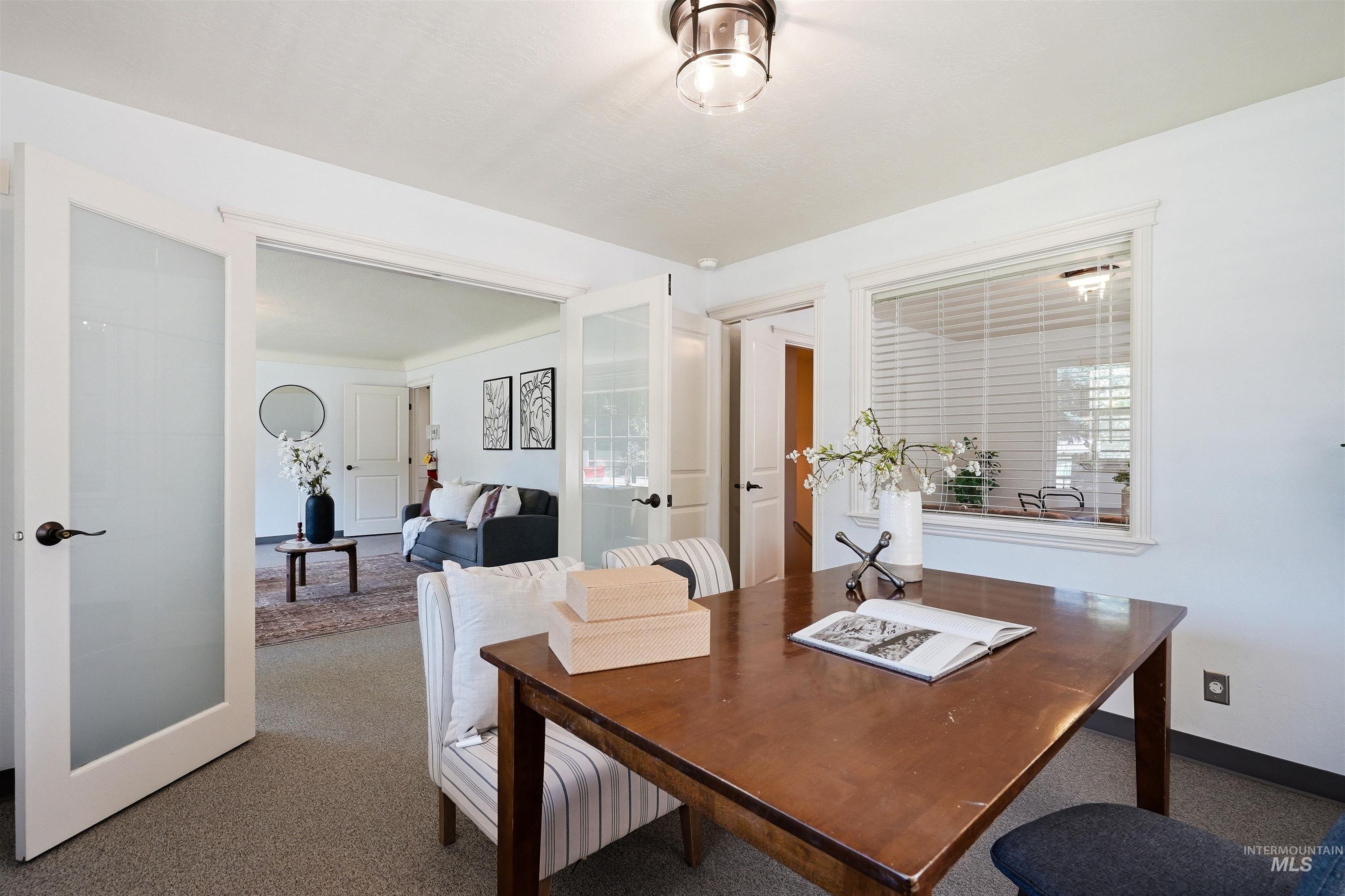 2490 N Locust Grove