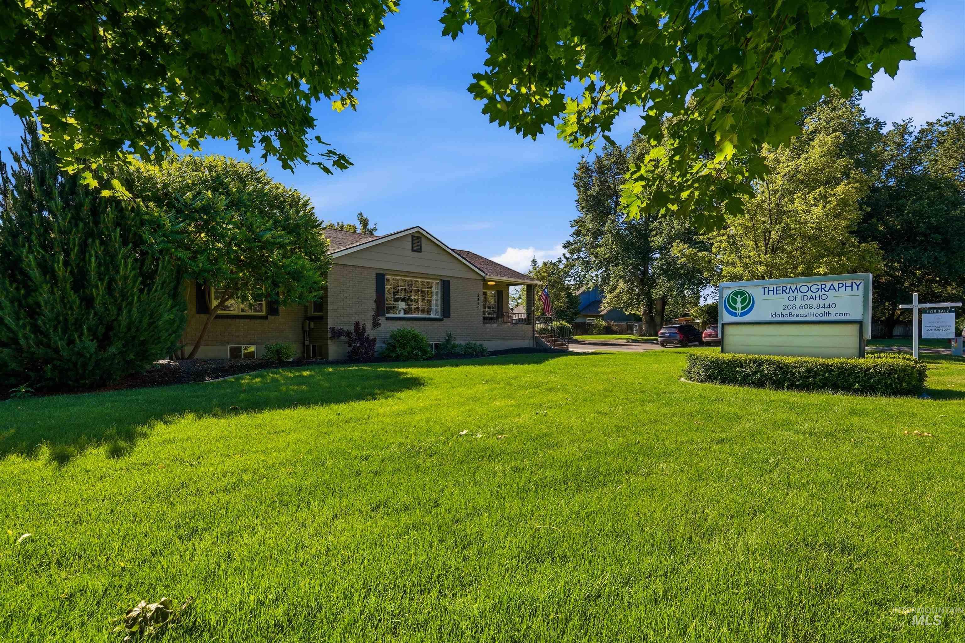 2490 N Locust Grove