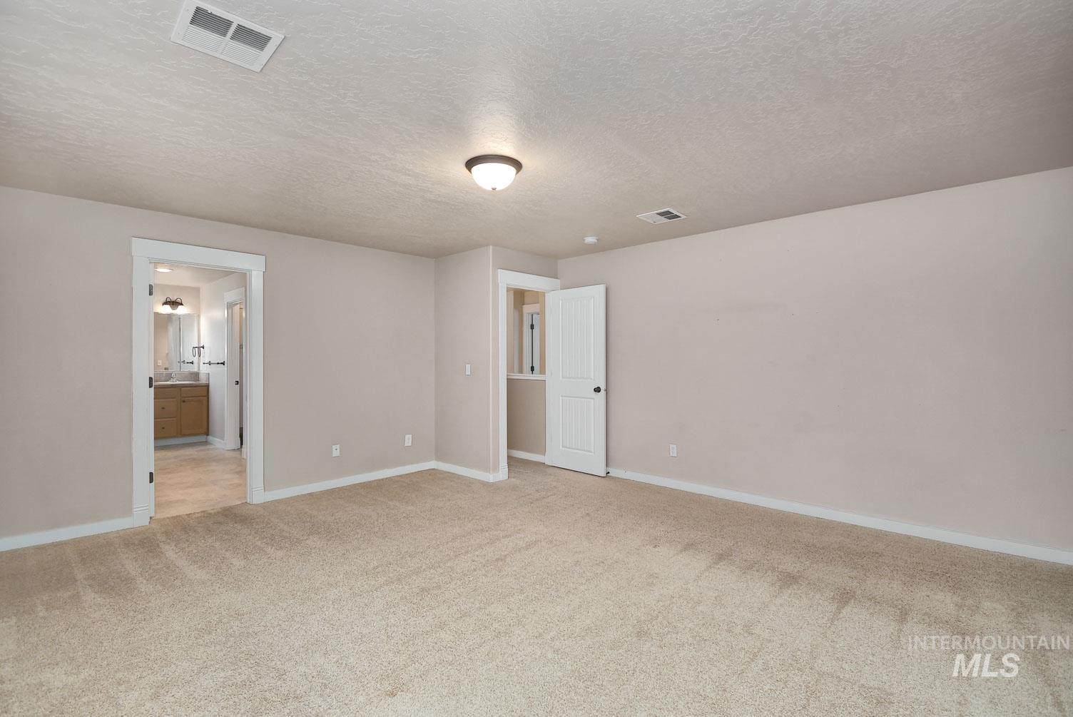 2523 Summercrest