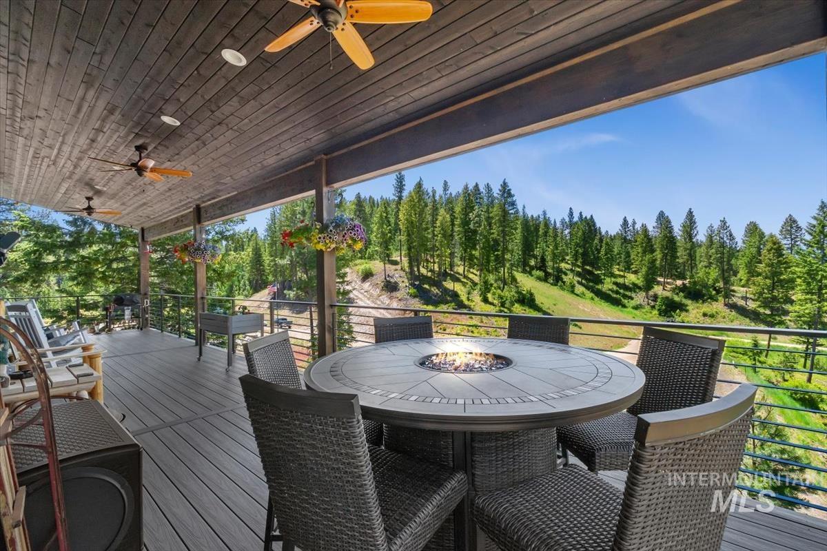 35 San Ignacio Way