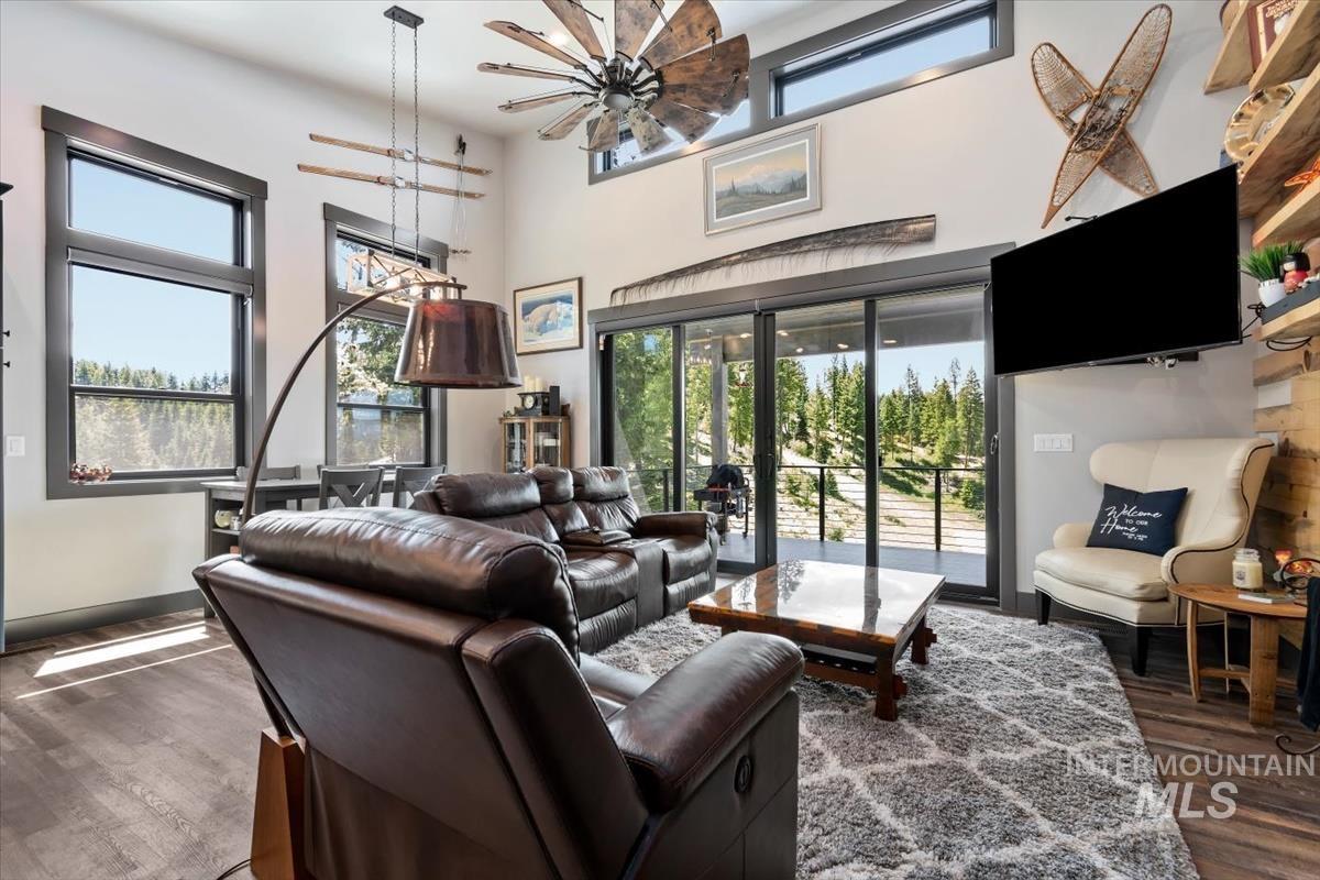 35 San Ignacio Way