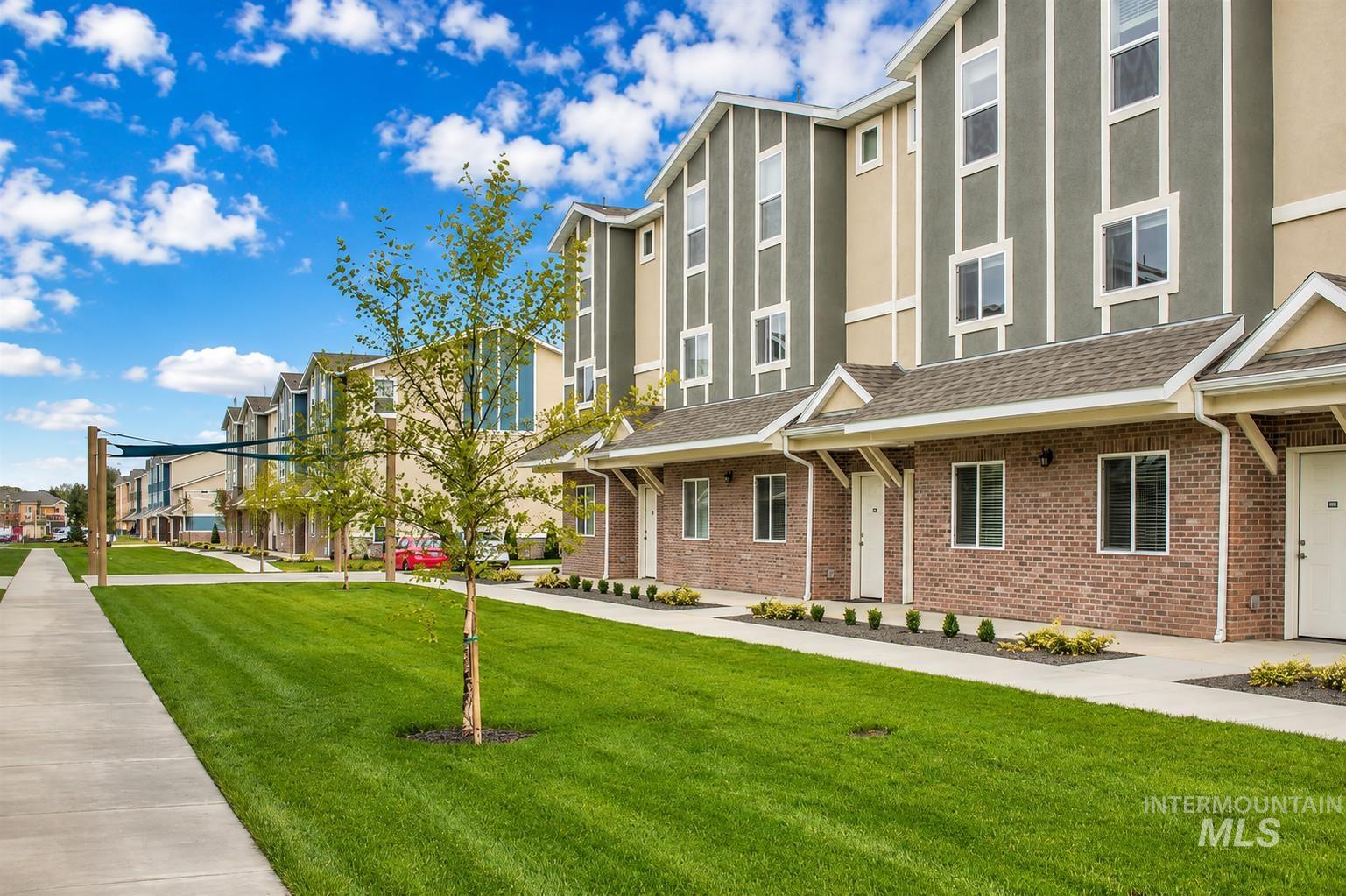 3710 N Centrepoint Way Bldg Q