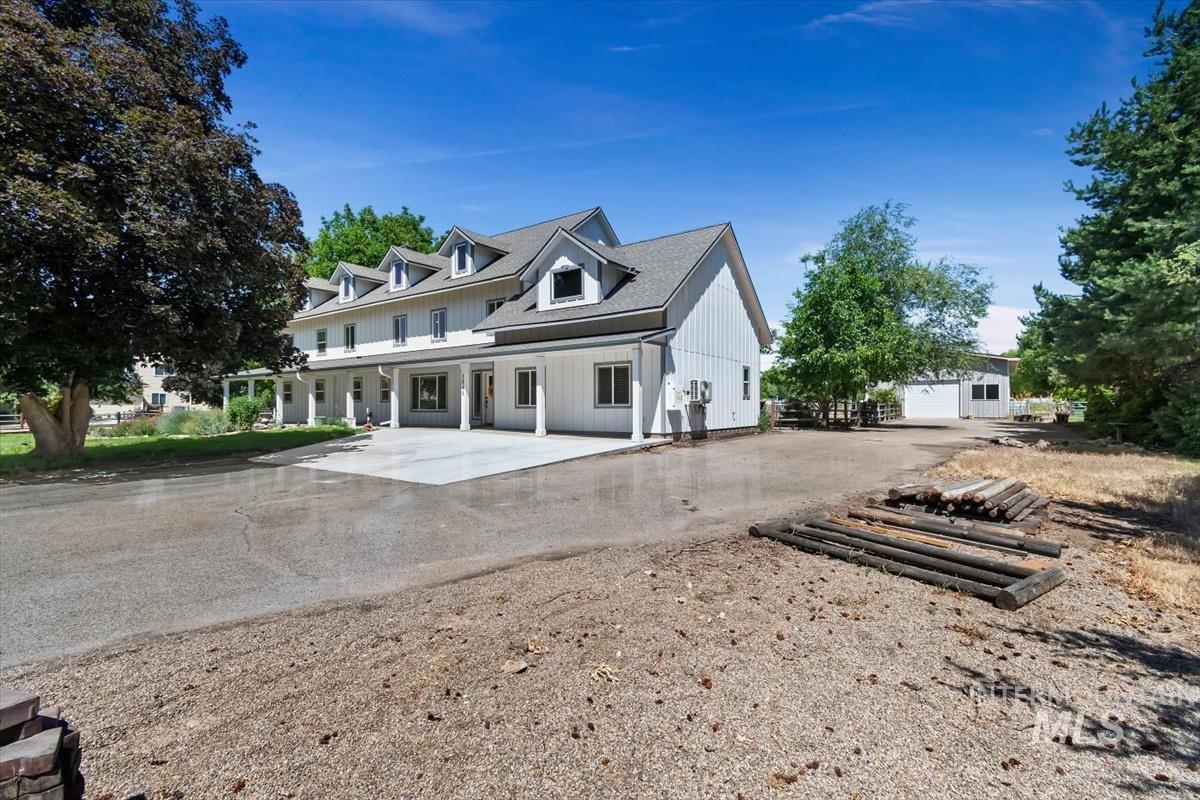 3040 N Duane Dr