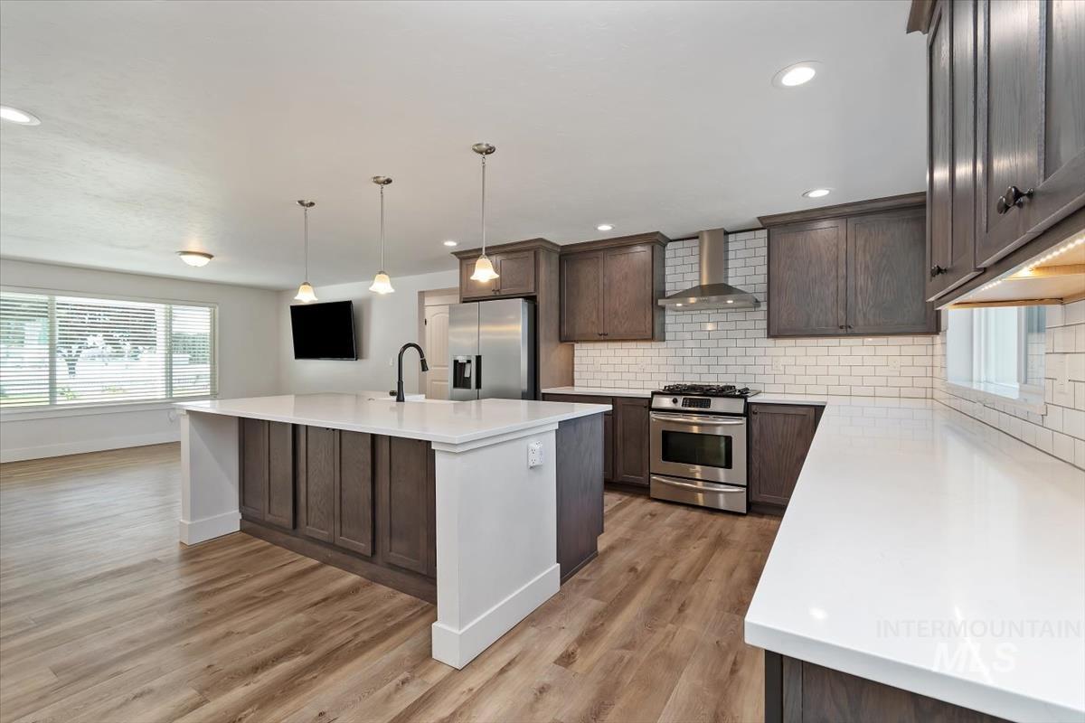 3040 N Duane Dr